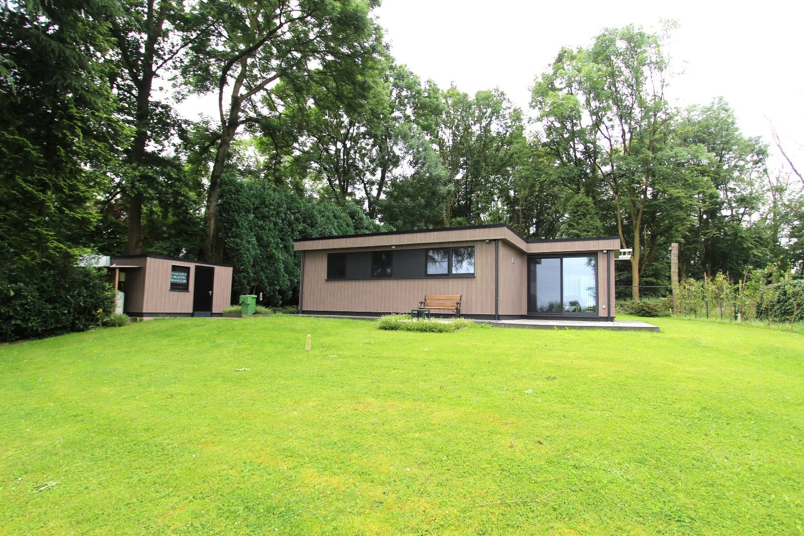 NIEUWBOUW CHALET - PRACHTIG GELEGEN IN DE NATUUR foto 3