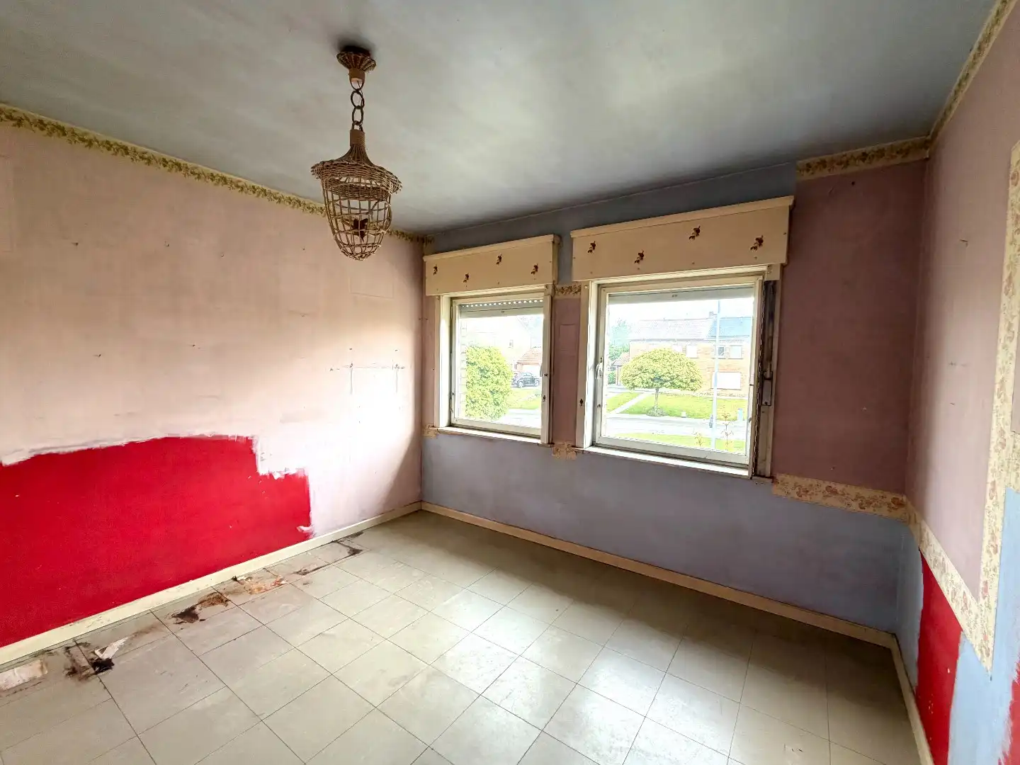 Te renoveren halfopen bebouwing met garage te koop in Harelbeke foto 13