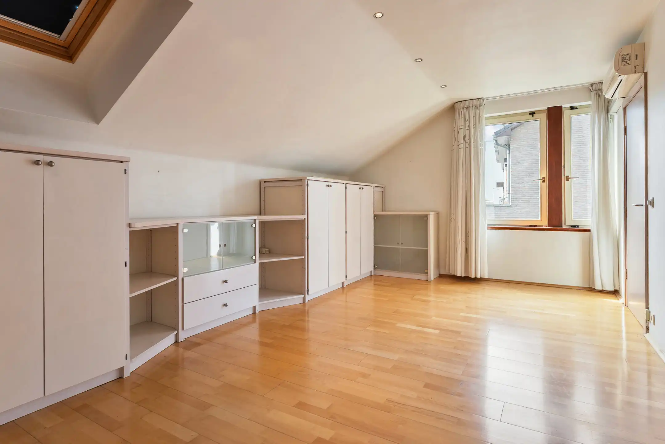 Vrijstaande woning met praktijkruimte te Zichen foto 25