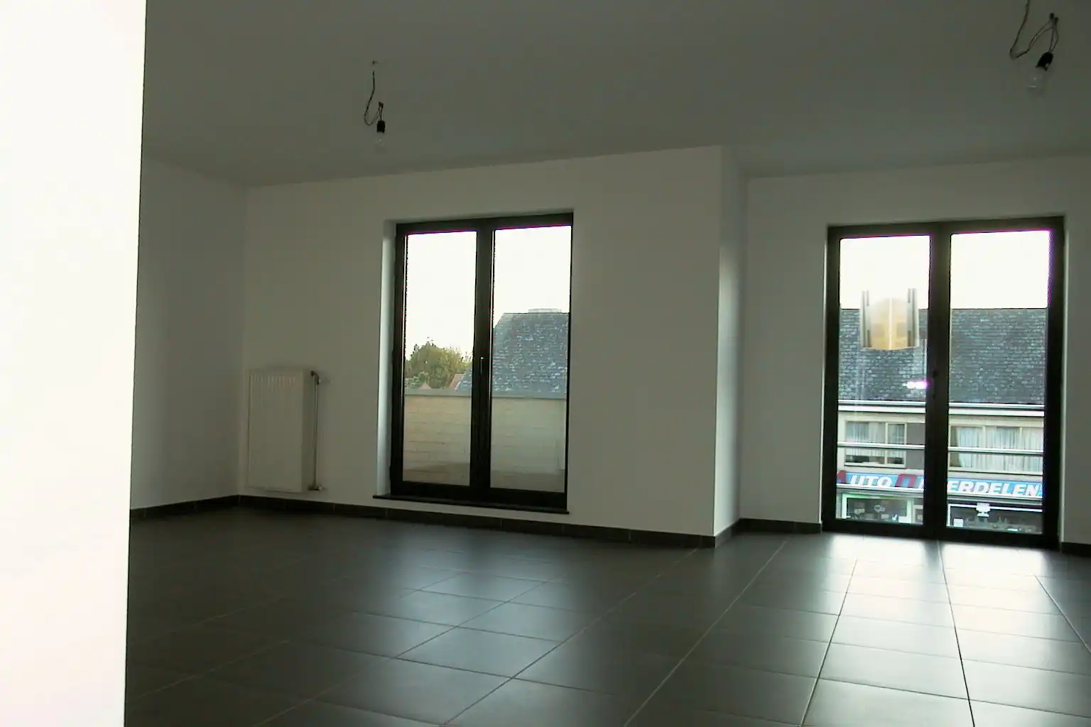 Mooi ruim appartement met twee slaapkamers foto 3