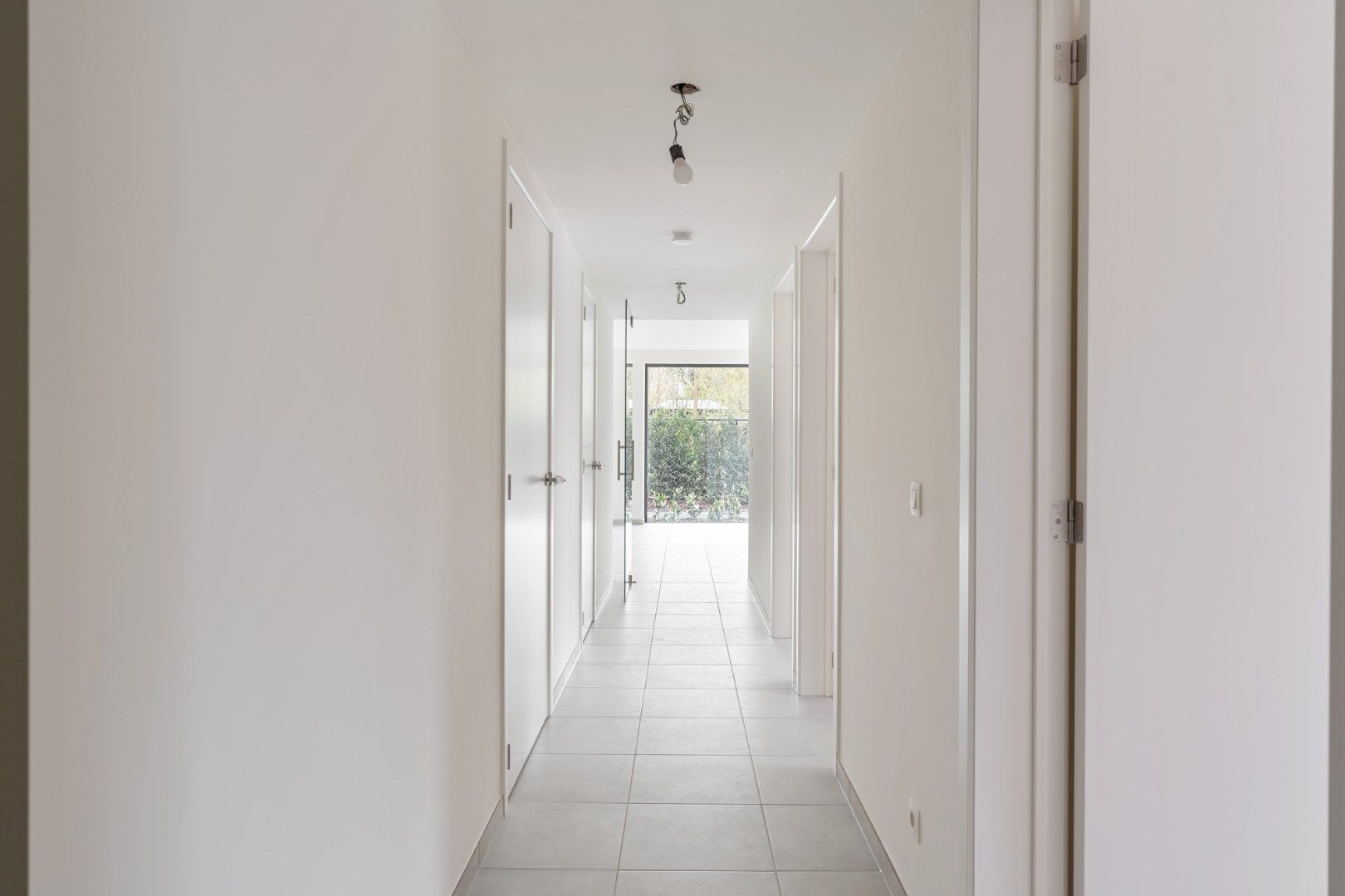 Stijlvol nieuwbouw gelijkvloers appartement in centrum Zonhoven met 3 slaapkamers + groot terras  - Rolstoeltoegankelijk foto 6
