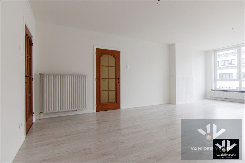 INSTAPKLAAR 2-SLPKAPP OP WANDELAFSTAND VAN HET CENTRUM foto 5