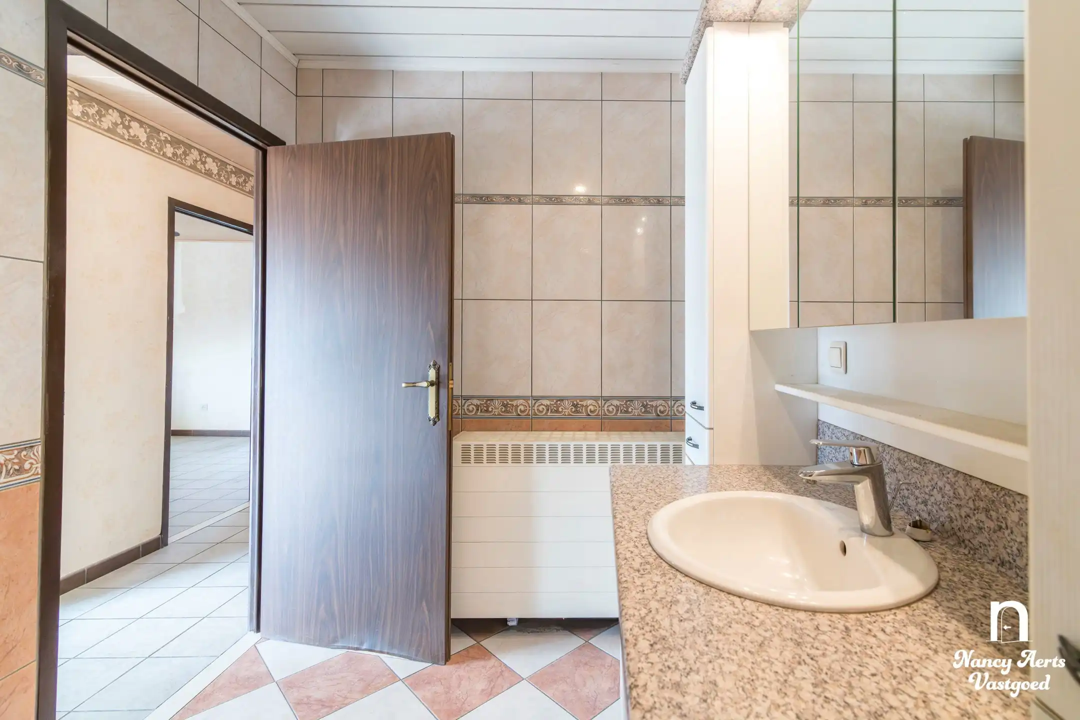 Gelijkvloers wonen met zonnige tuin op een ruim perceel foto 22