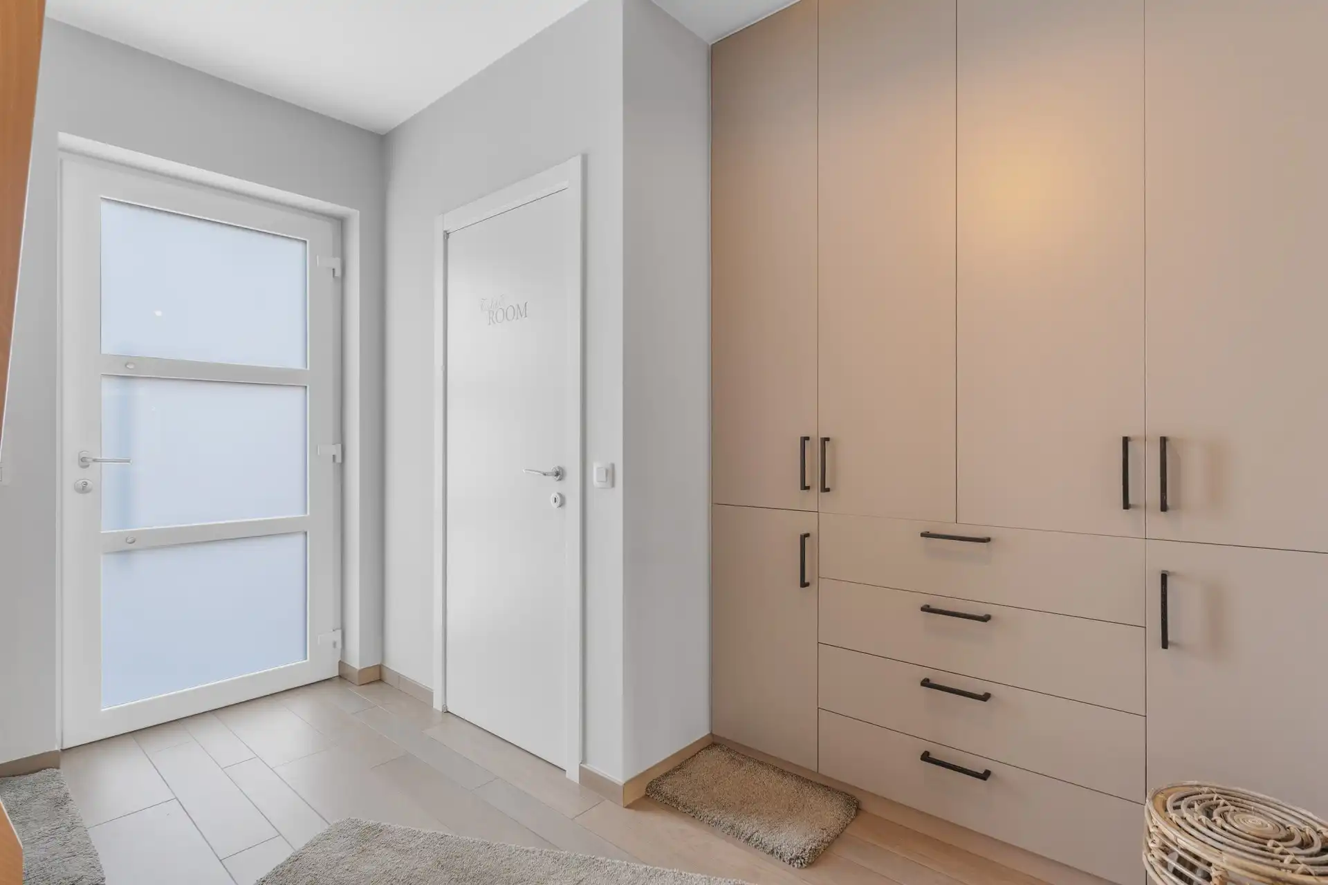 Prachtige moderne halfopen bebouwing, op perceel van 668m², op zeer centrale locatie te Moerzeke (Hamme) foto 2