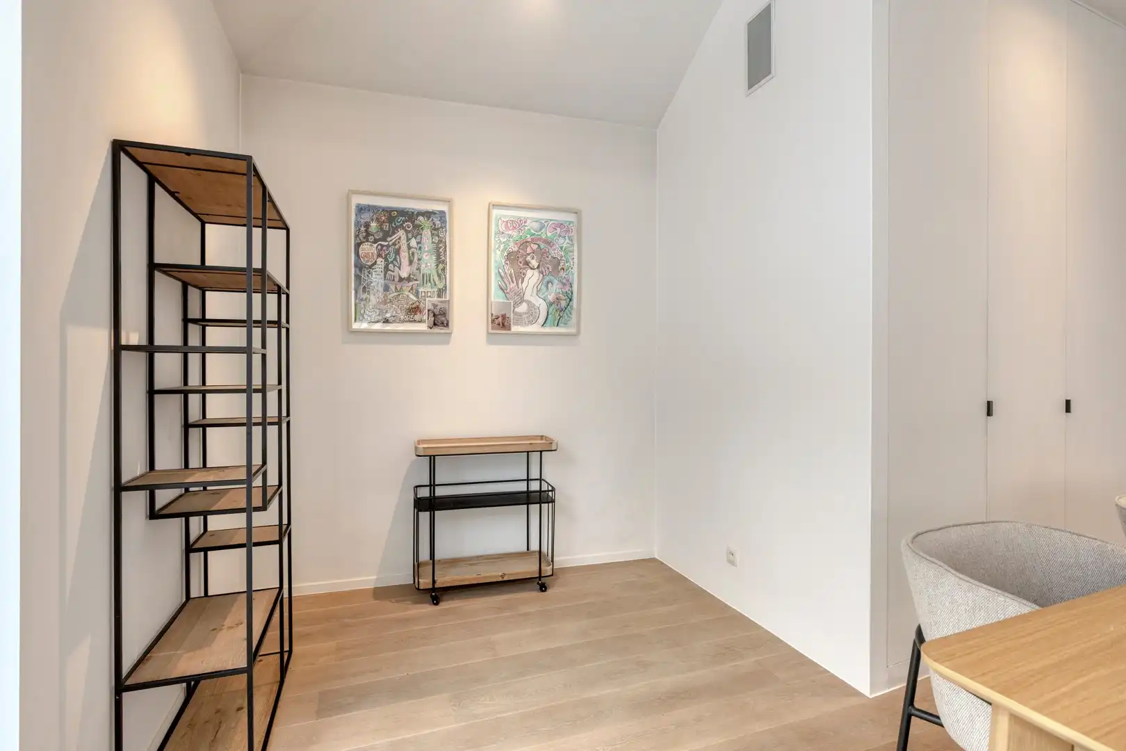 Prachtige bemeubelde stadwoning met 3 slaapkamers op topligging foto 10