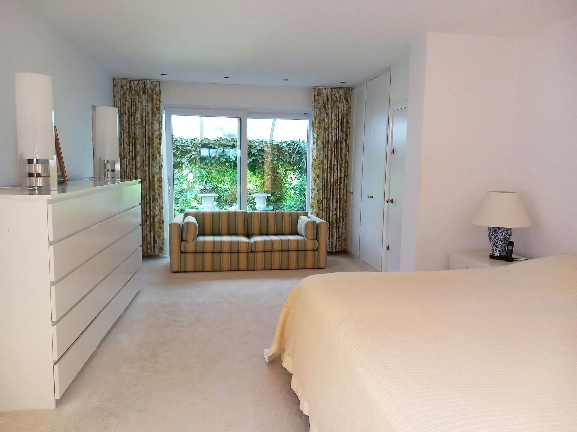 Vrijstaande villa op toplocatie aan de Zilverkust in Lanaken foto 23