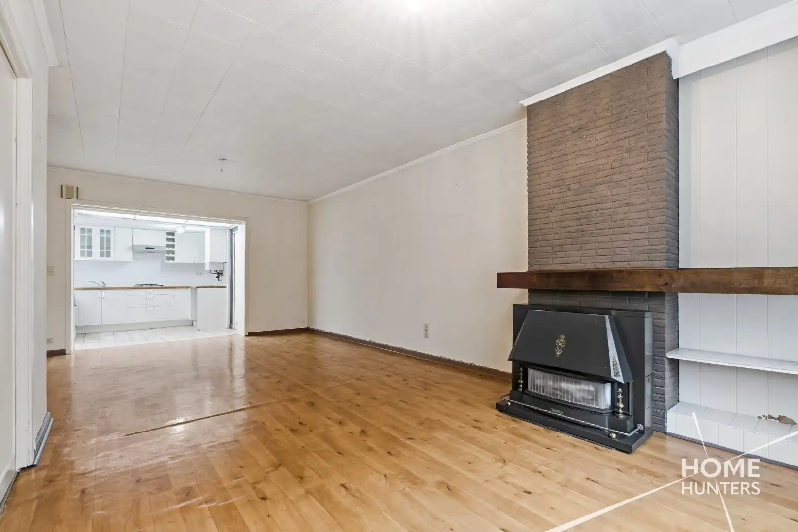 Ruime halfopen bebouwing met 4 slaapkamers in het hart van Diksmuide! foto 3