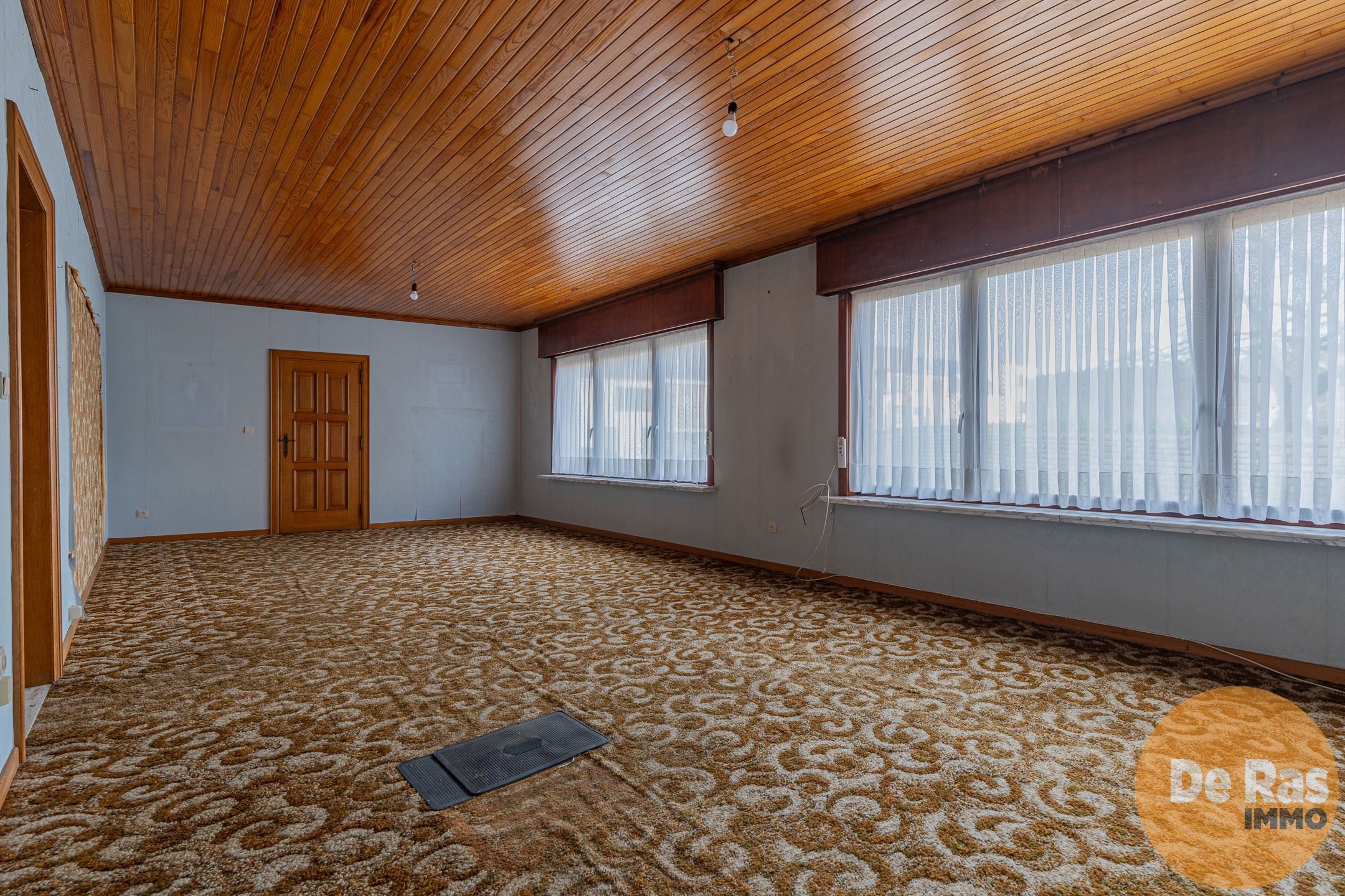 DENDERHOUTEM- Ruime 3-gevelwoning met 4 slpk, tuin en garage foto 8