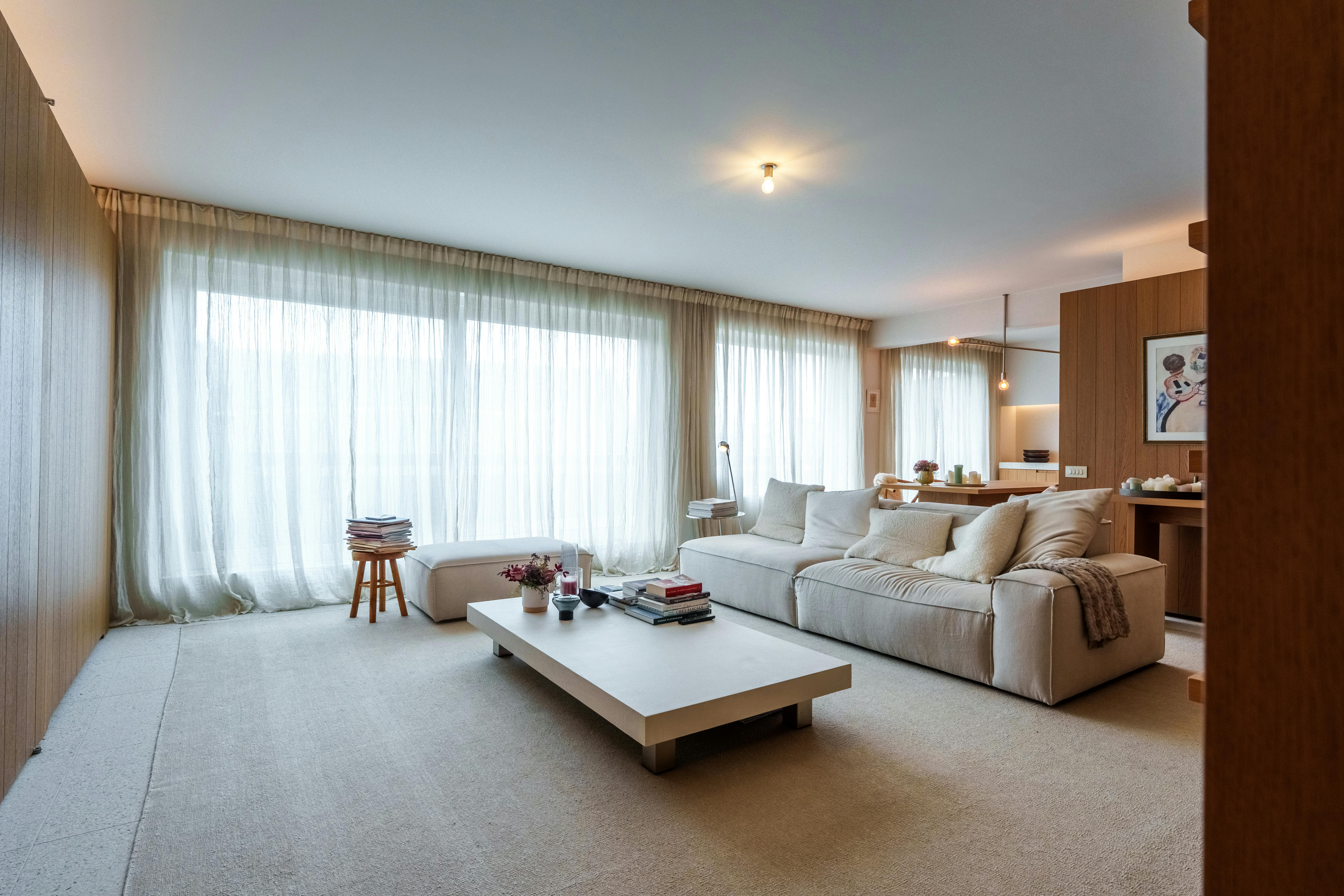 Exclusief gerenoveerd appartement in het centrum Roeselare. foto 3