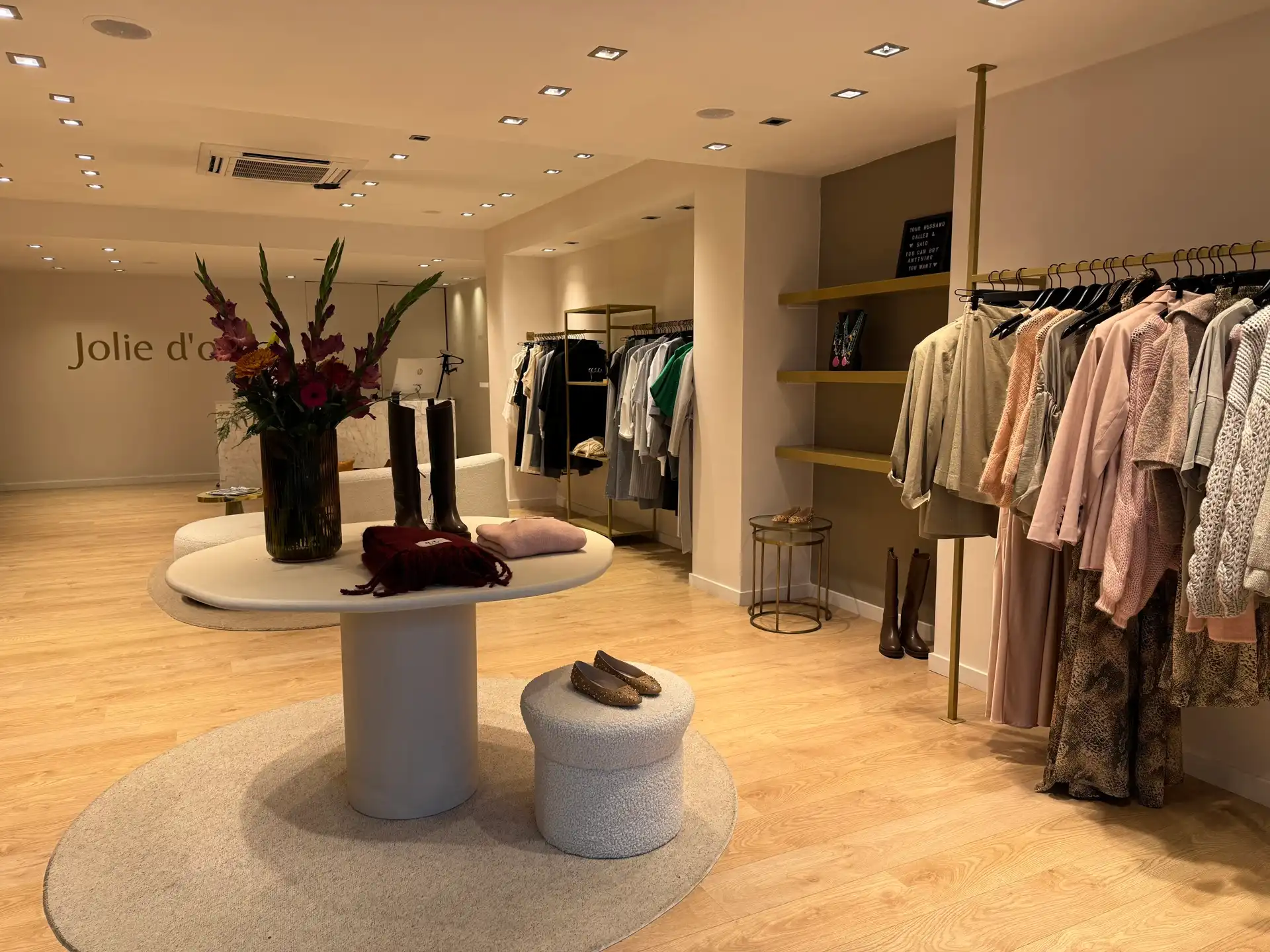 Instapklaar handelspand van 80m² foto 3