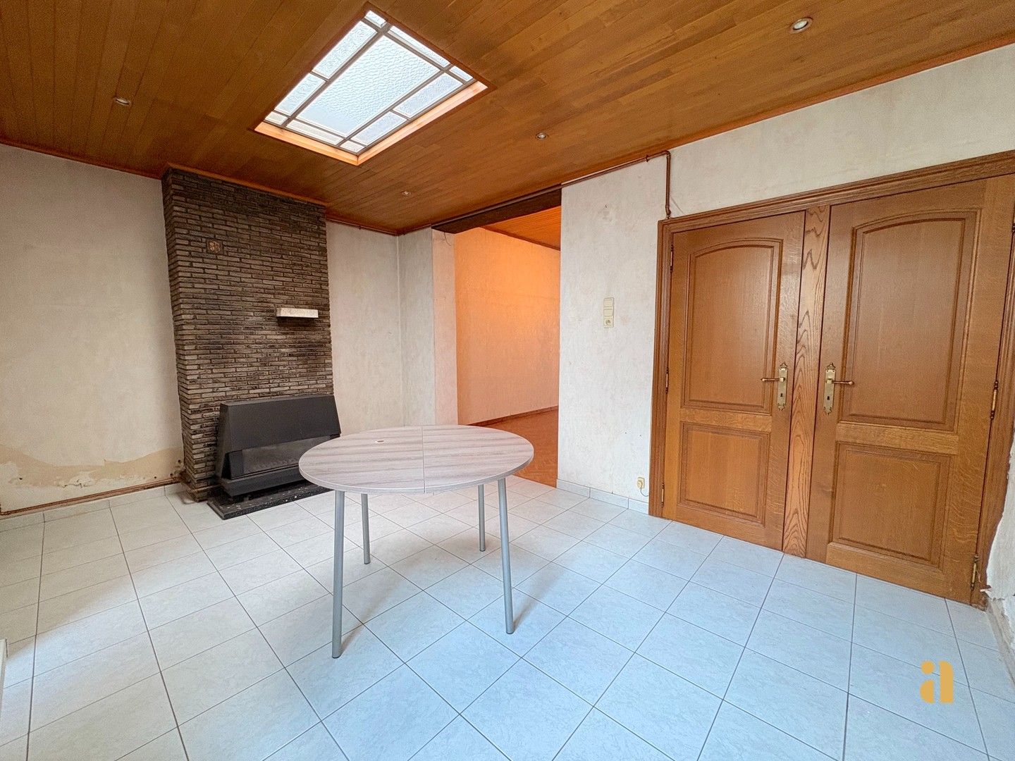 Mooie renovatiekans: ruime tuin en immens veel potentieel foto 8