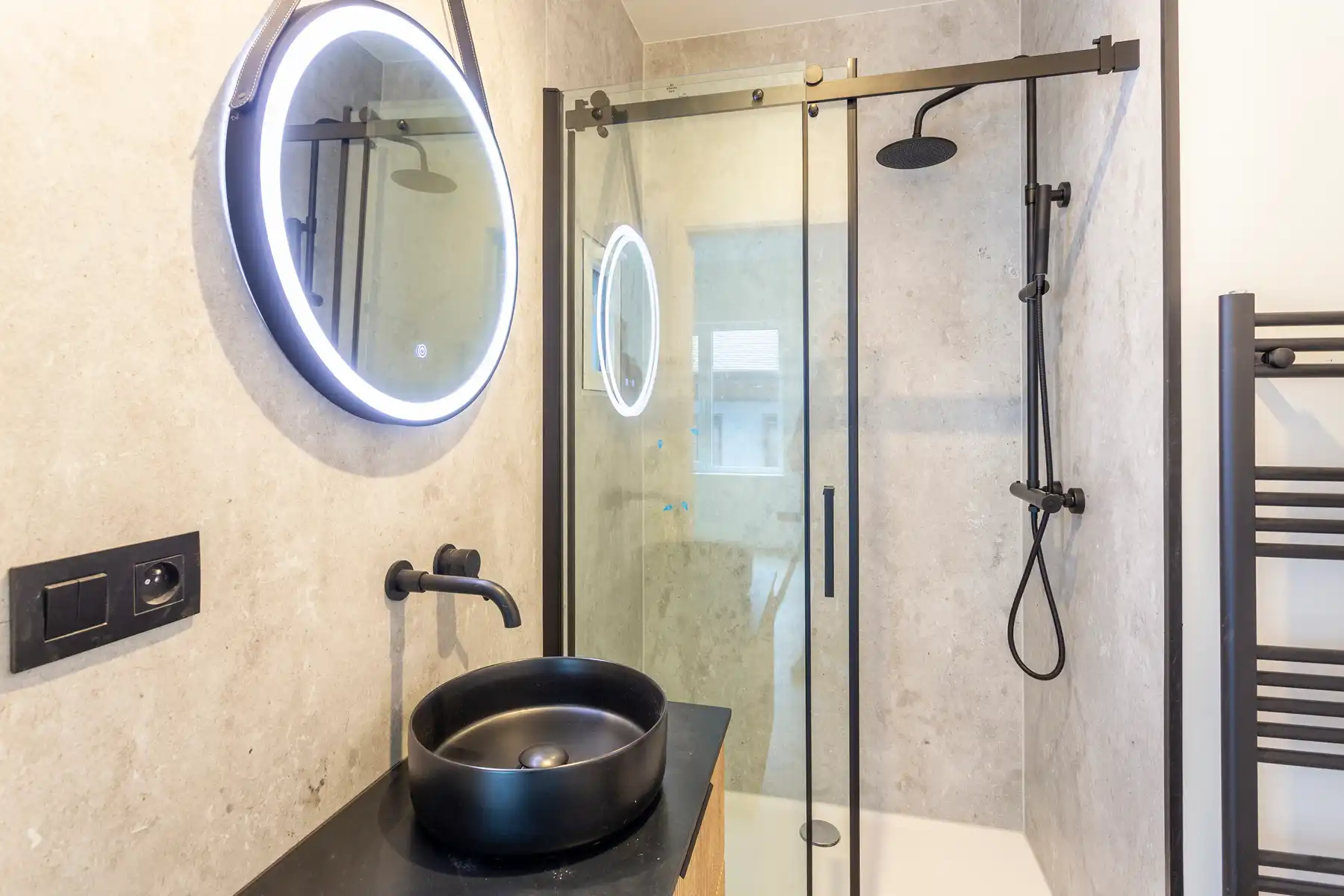 Gerenoveerd 1-slpk appartement op toplocatie!&nbsp; foto 4