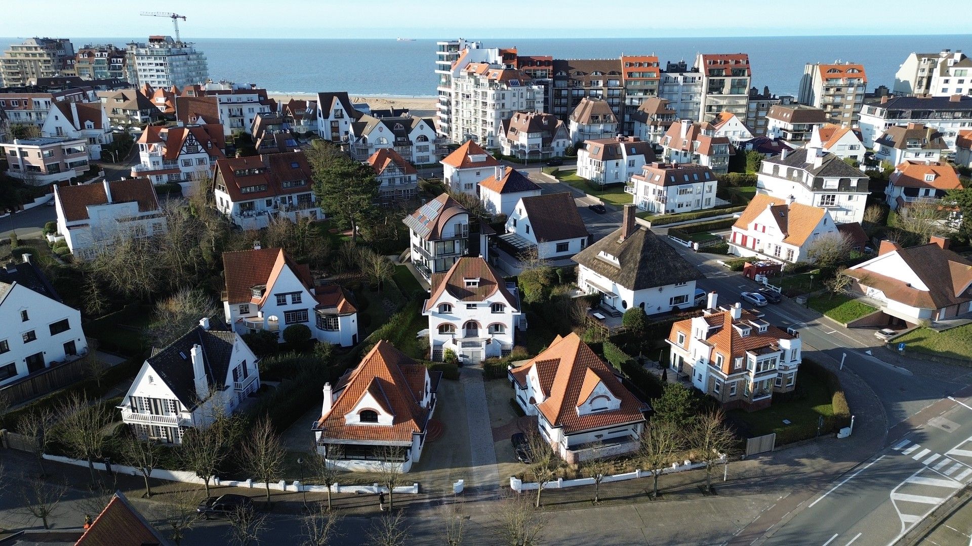 Villa "Zomerrust" : Een tijdloze parel in Duinbergen foto 2