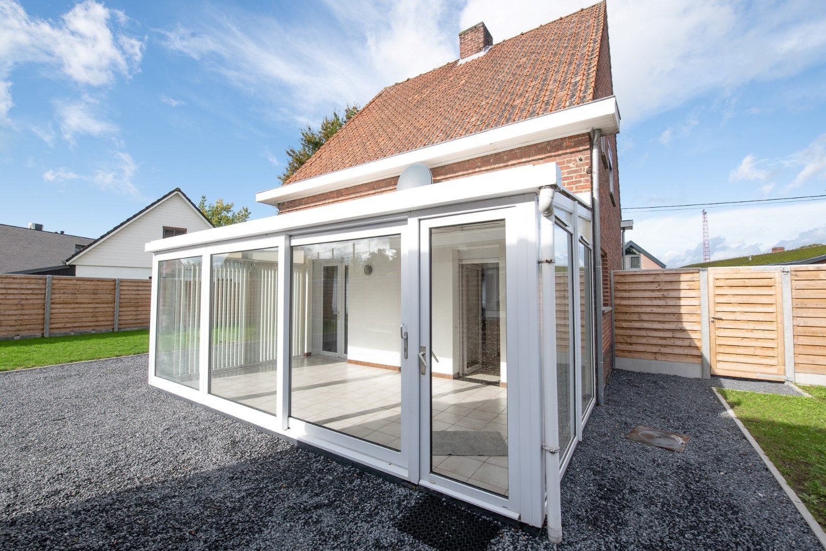 Proper onderhouden woning met 3 slaapkamers en ruimte tuin te huur in Zulte foto 22