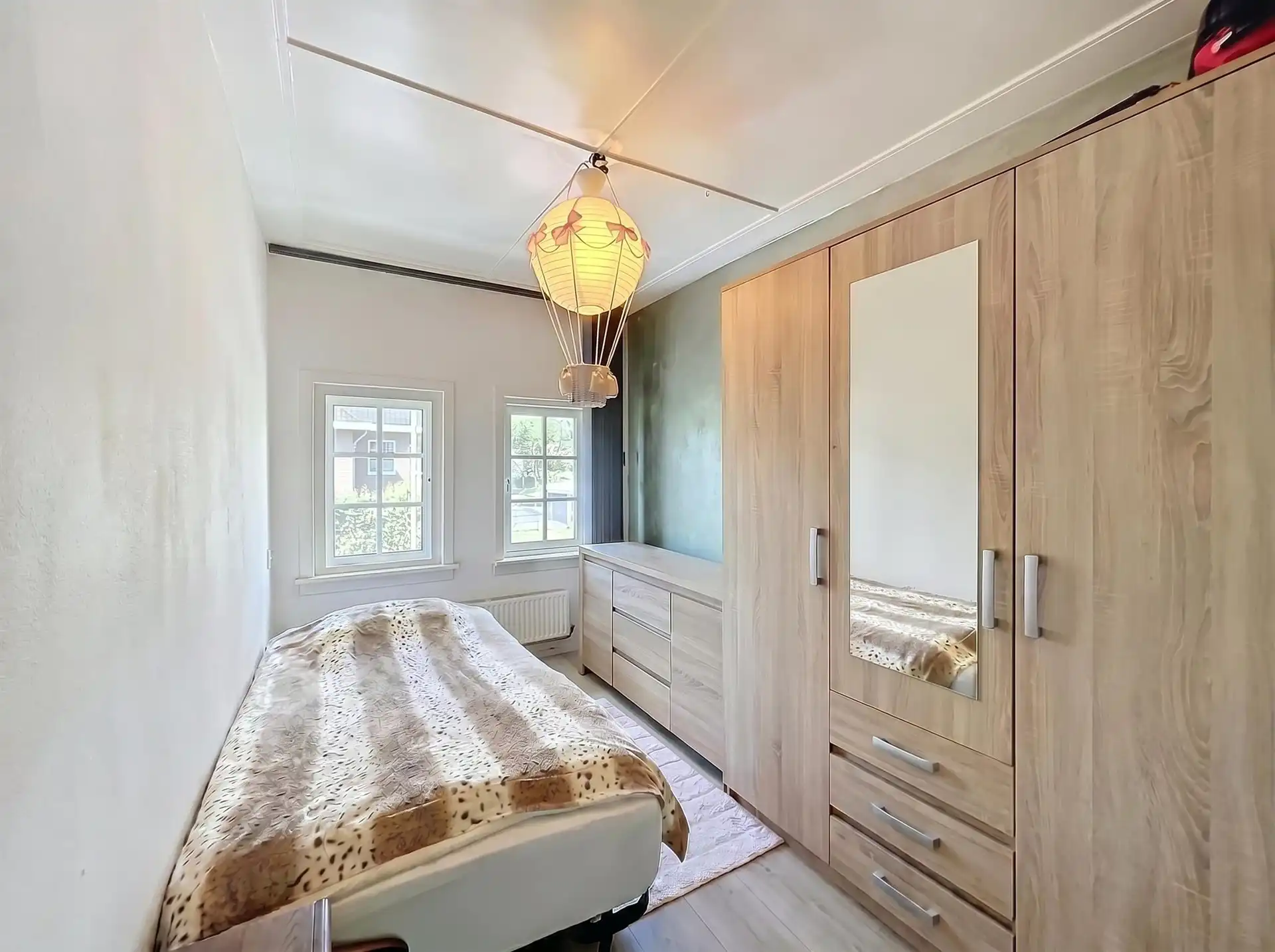 instapklare gezinswoning met 3 slaapkamers en half open karakter op perceel van 1520m² foto 9