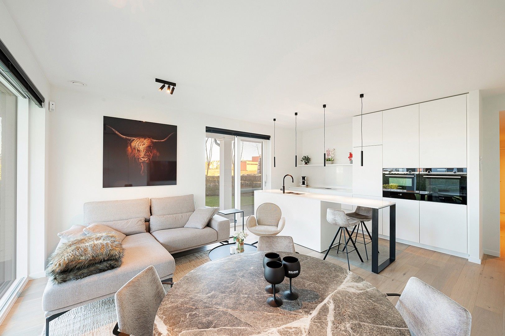 Lumineus en luxueus hoekappartement in een villaresidentie in Duinenwater. foto 2