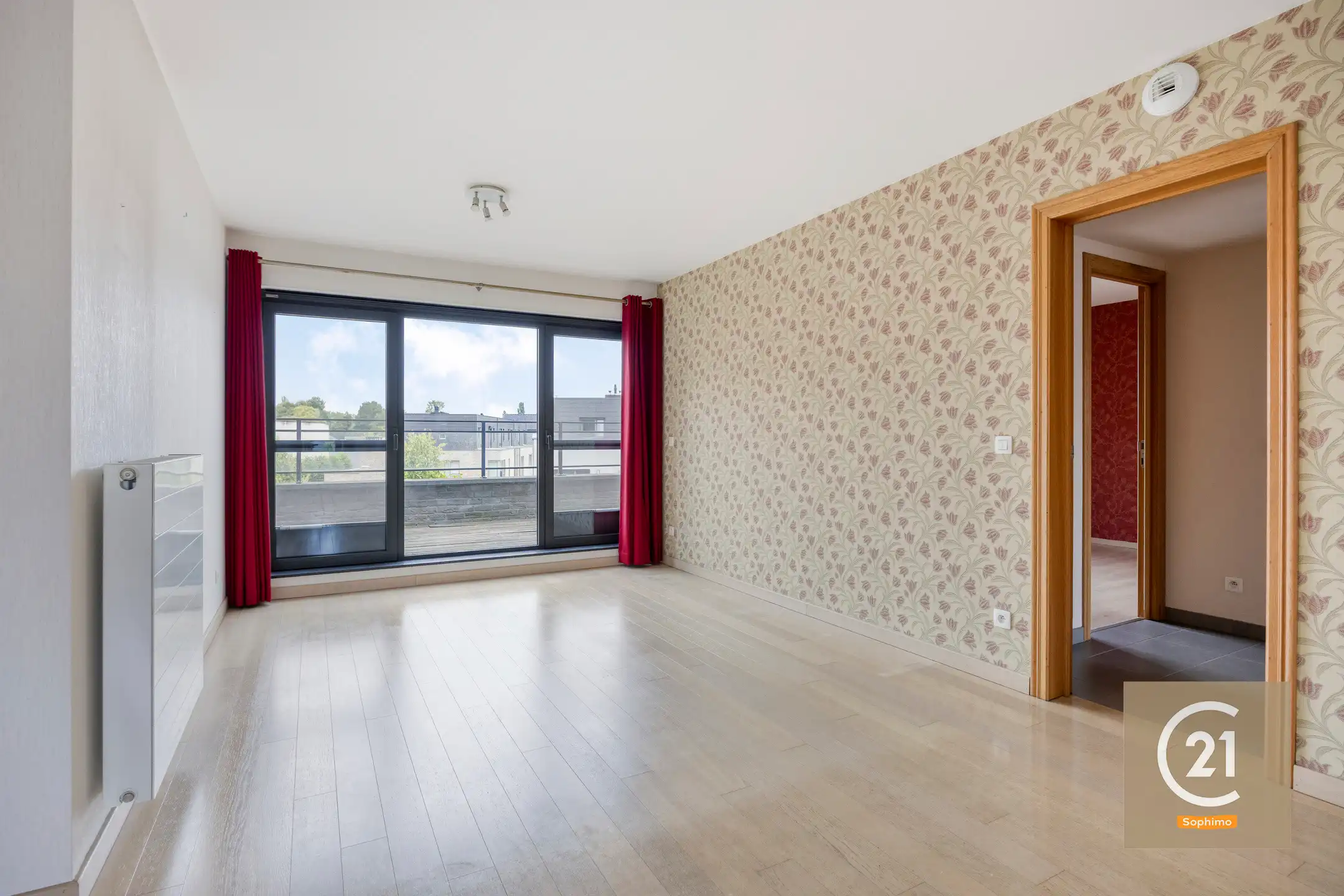 Zeer ruim appartement met 2 slaapkamers & prachtig terras foto 7
