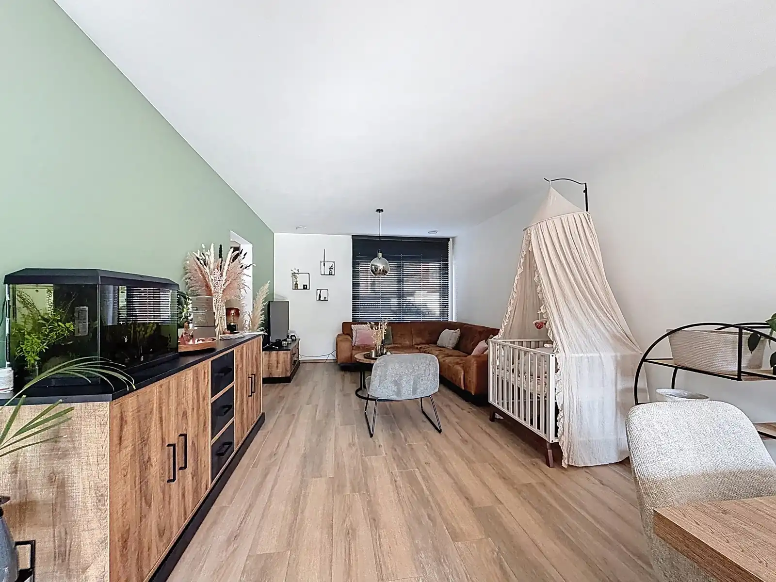 Recente, Instapklare HOB met 4 SLPK, Garage én Tuin! foto 2