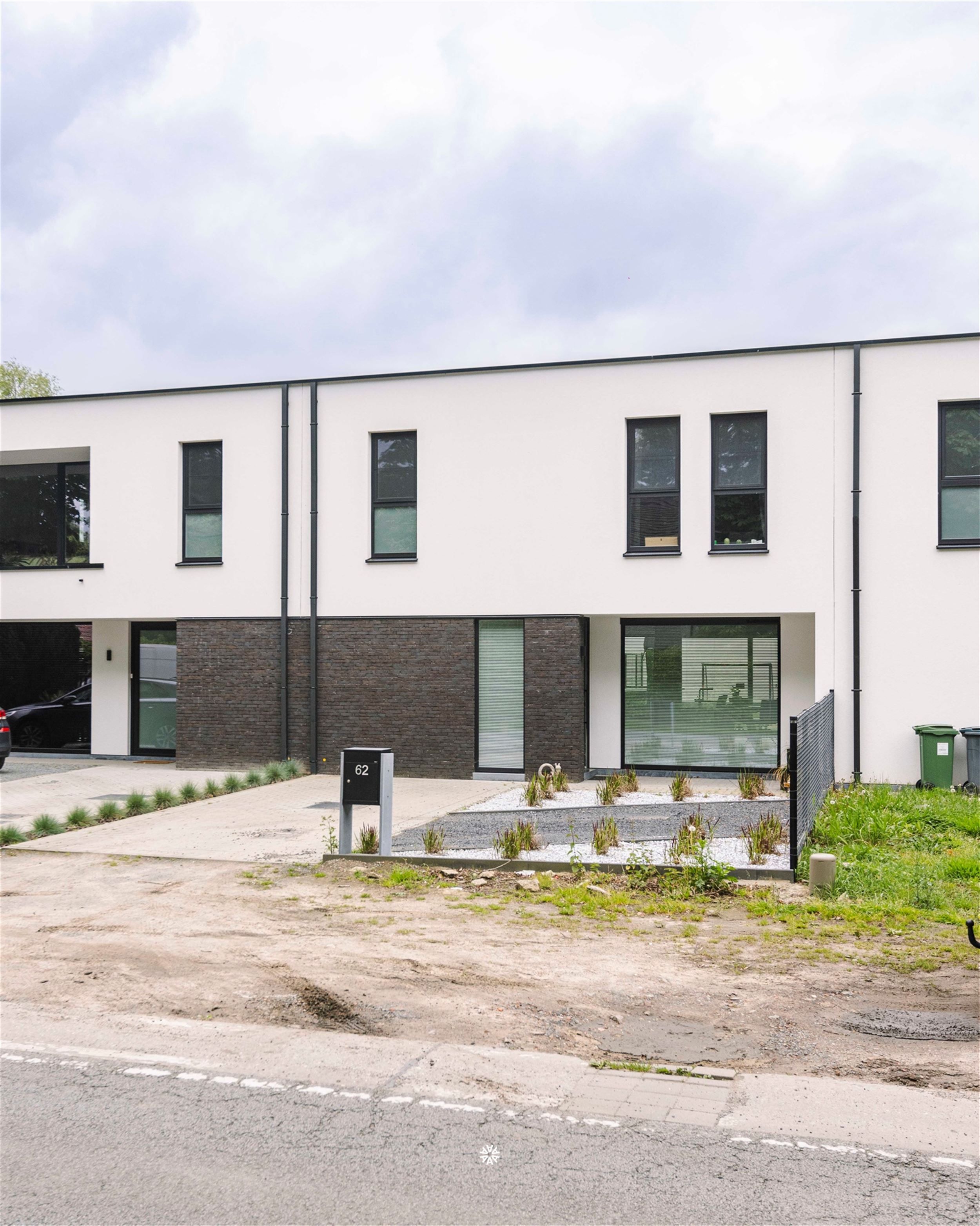 Moderne nieuwbouwwoning met zonnige tuin te Lokeren foto 2