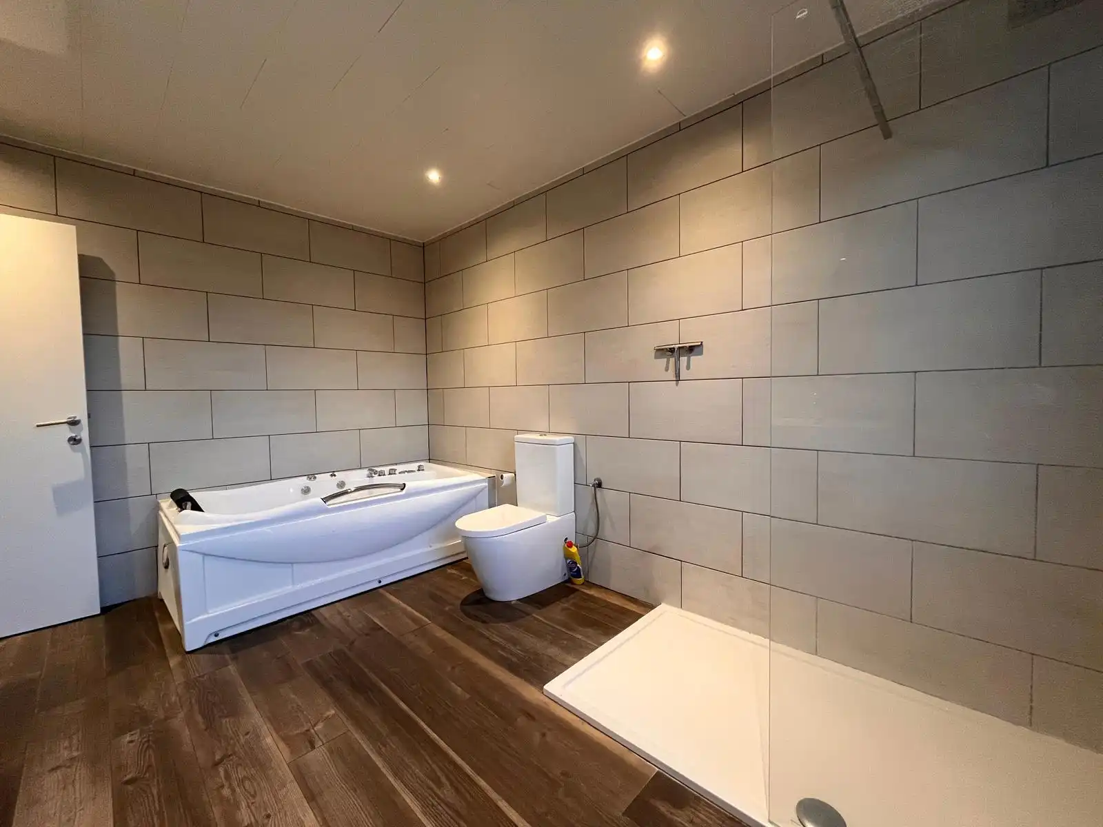 Instapklare woning met 3 slpks nabij station Tienen foto 12