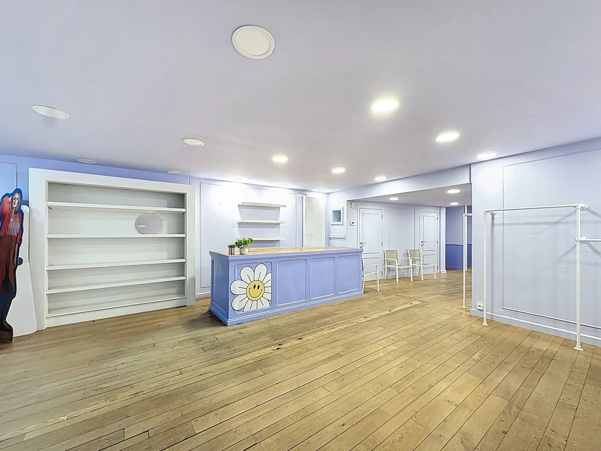 Gezellig handelspand voorzien van keuken en sanitair op toplocatie in Mol-centrum. foto 4