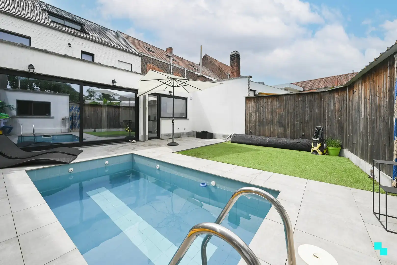 Ruime woning nabij centrum Bissegem foto 28