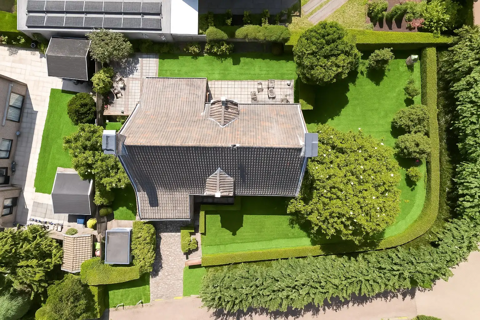 Sluisse Villa aan het water : Onder architectuur gebouwd, wonen aan de Damse Vaart foto 6