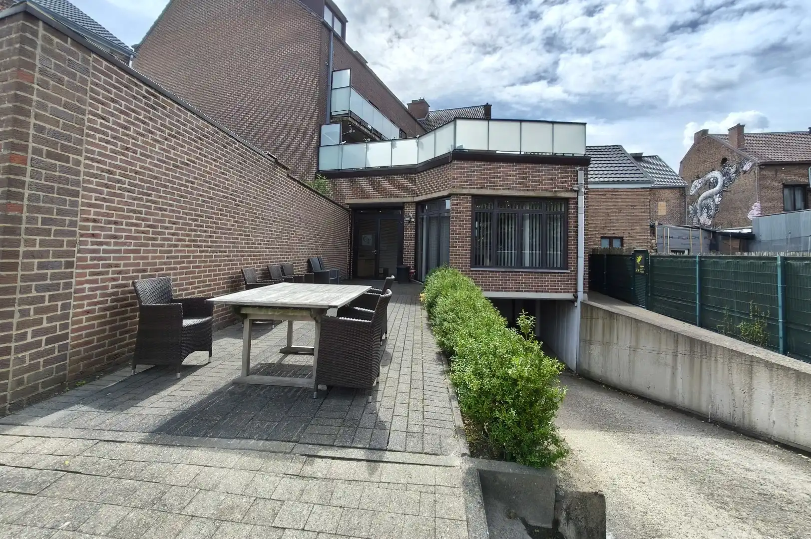 Modern en instapklaar kantoor (264 m²) in het centrum van Borgloon – inclusief 9 parkeerplaatsen foto 14