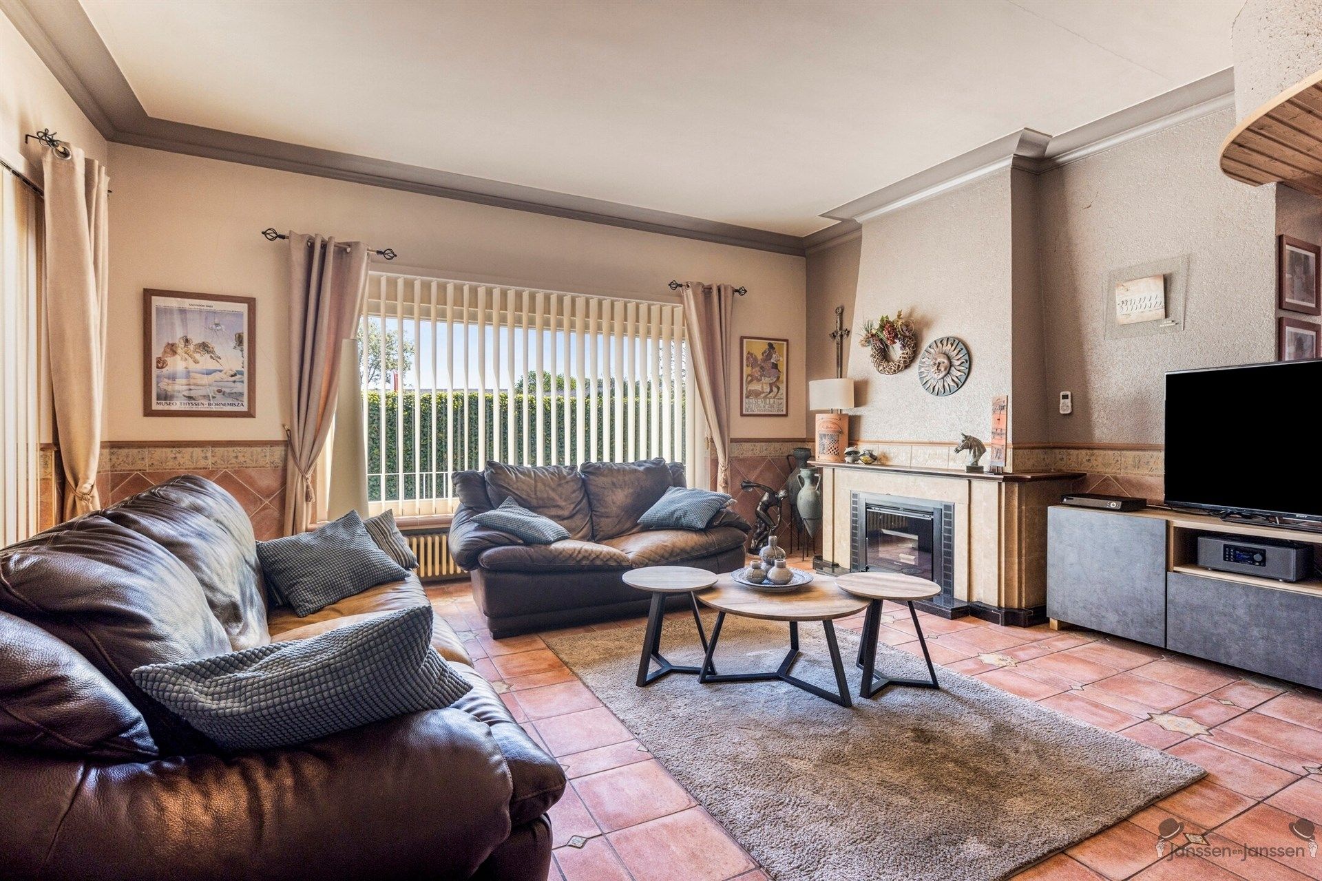 meergezinswoning met 9 slaapkamers, instapklaar foto 9