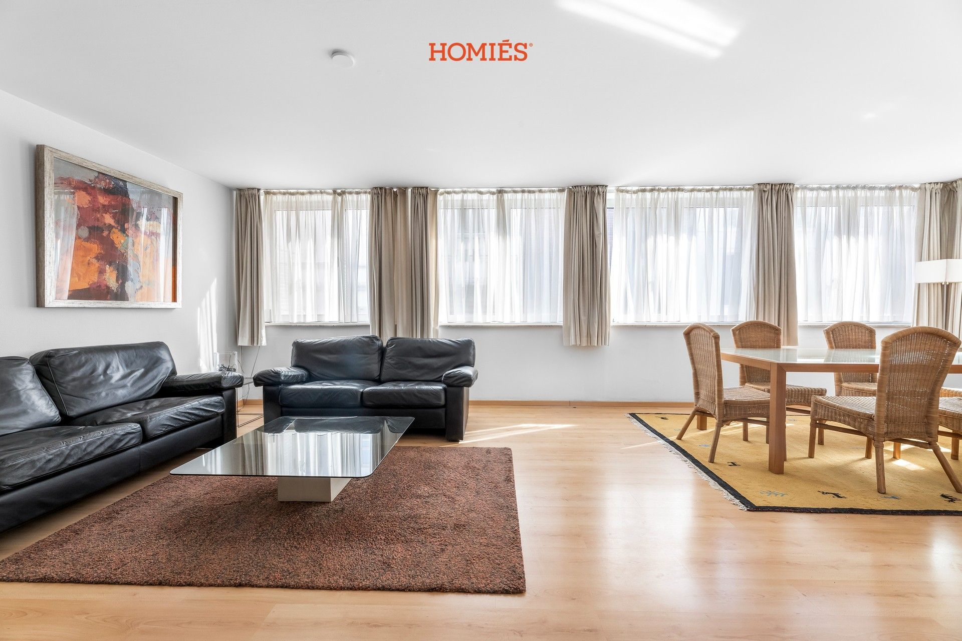 Bemeubeld 2-slpk appartement met riant terras en garagebox foto 5