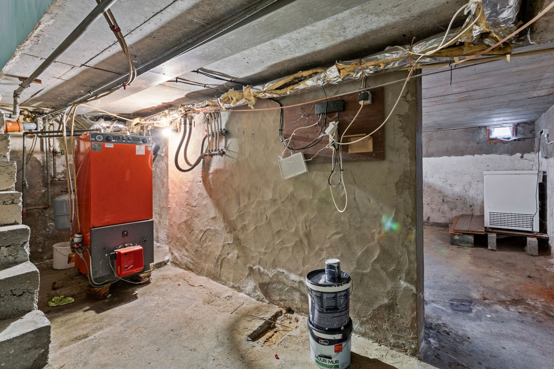 Gezinswoning met 3 slpk, grote tuin, garage en staanplaatsen foto 17