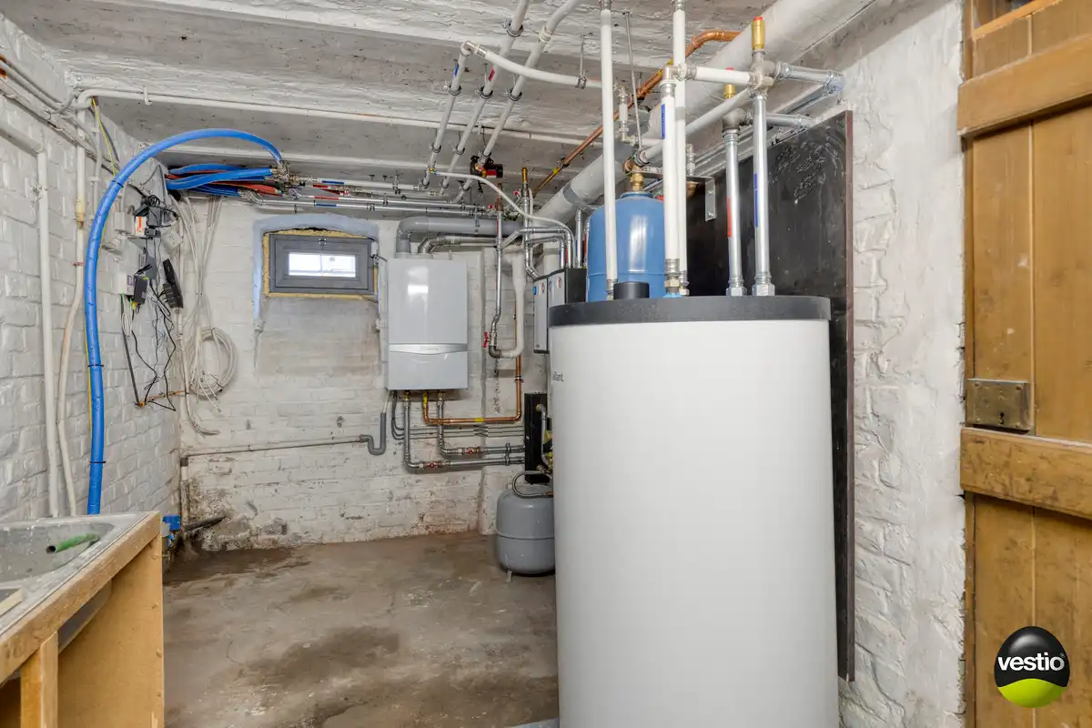 KARAKTERVOL VOLLEDIG GERENOVEERD STATIG HERENHUIS IN CENTRUM VAN TONGEREN. foto 45