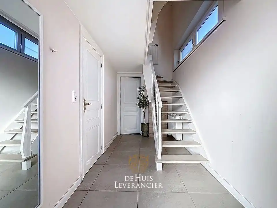 Lichtrijk wonen in de gegeerde Altena-wijk: Een instapklare thuis waar comfort en locatie elkaar ontmoeten foto 21