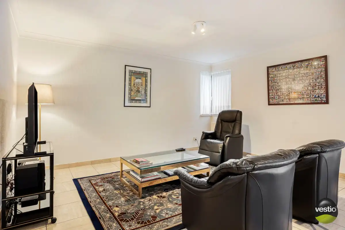 APP OP GL MET 3 SLK IN BILZEN CENTRUM foto 3