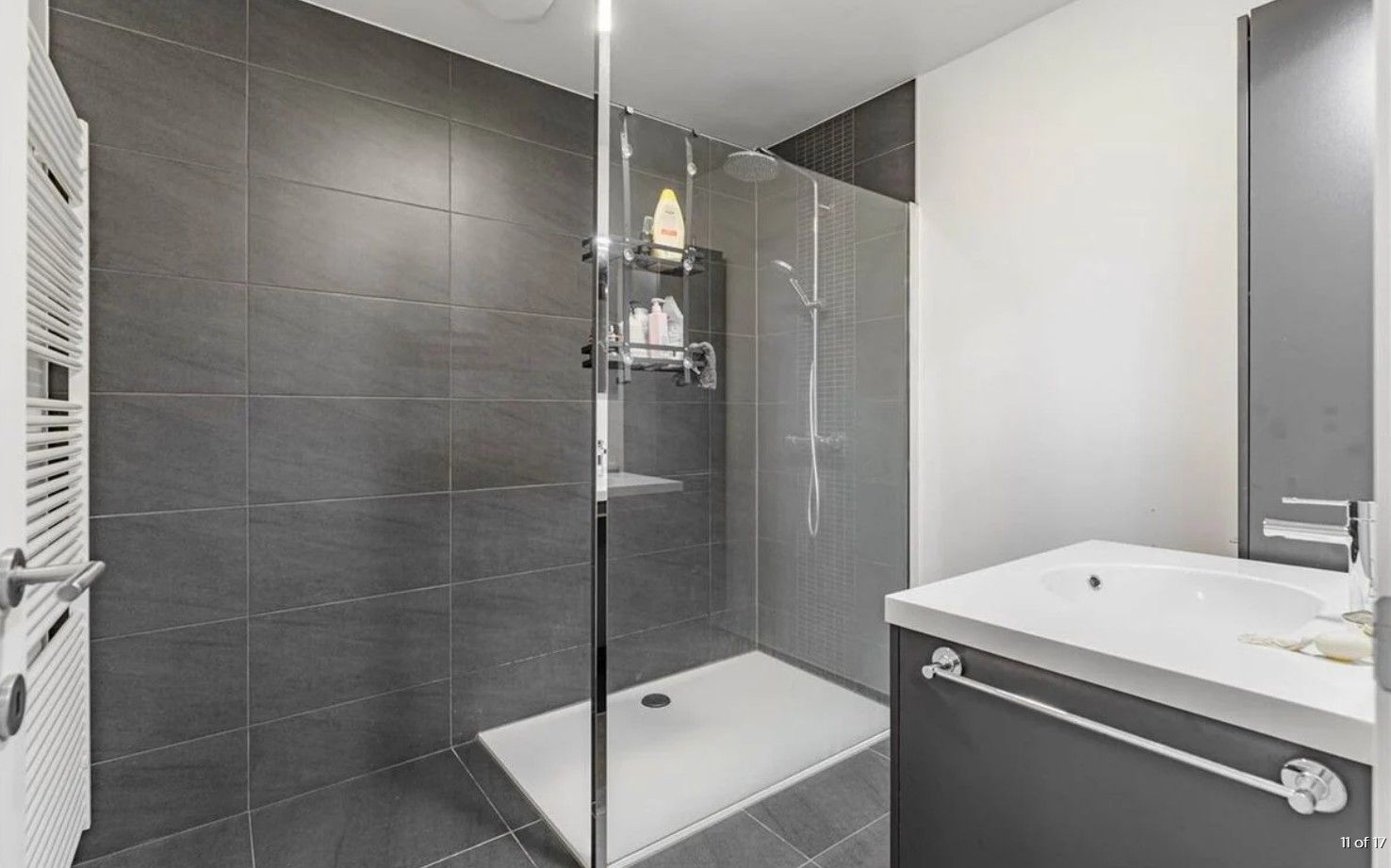 Gelijkvloers appartement gelegen in het centrum van Paal. foto 9