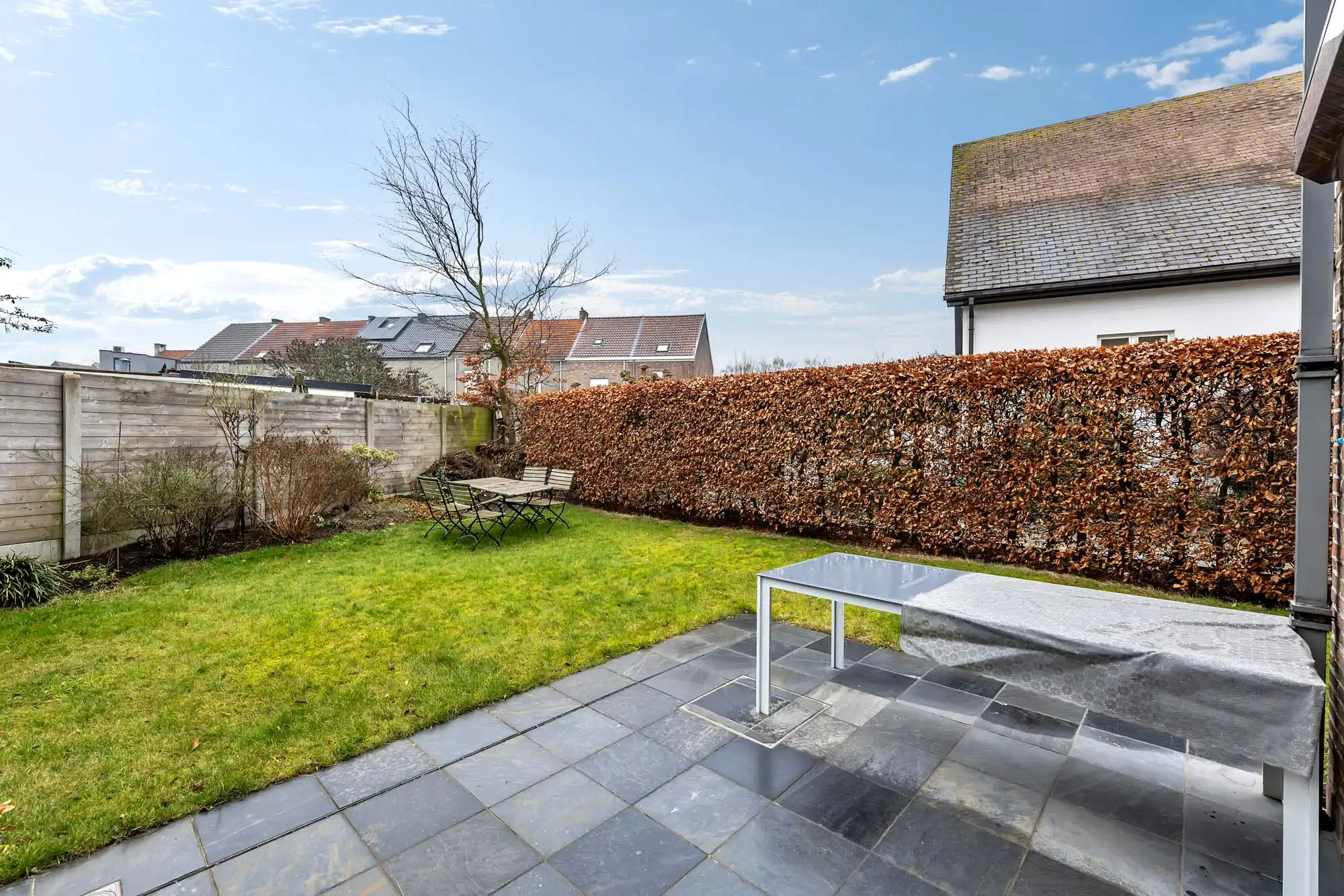 Instapklare HOB met 3 slaapkamers, garage en zonnige tuin foto 17