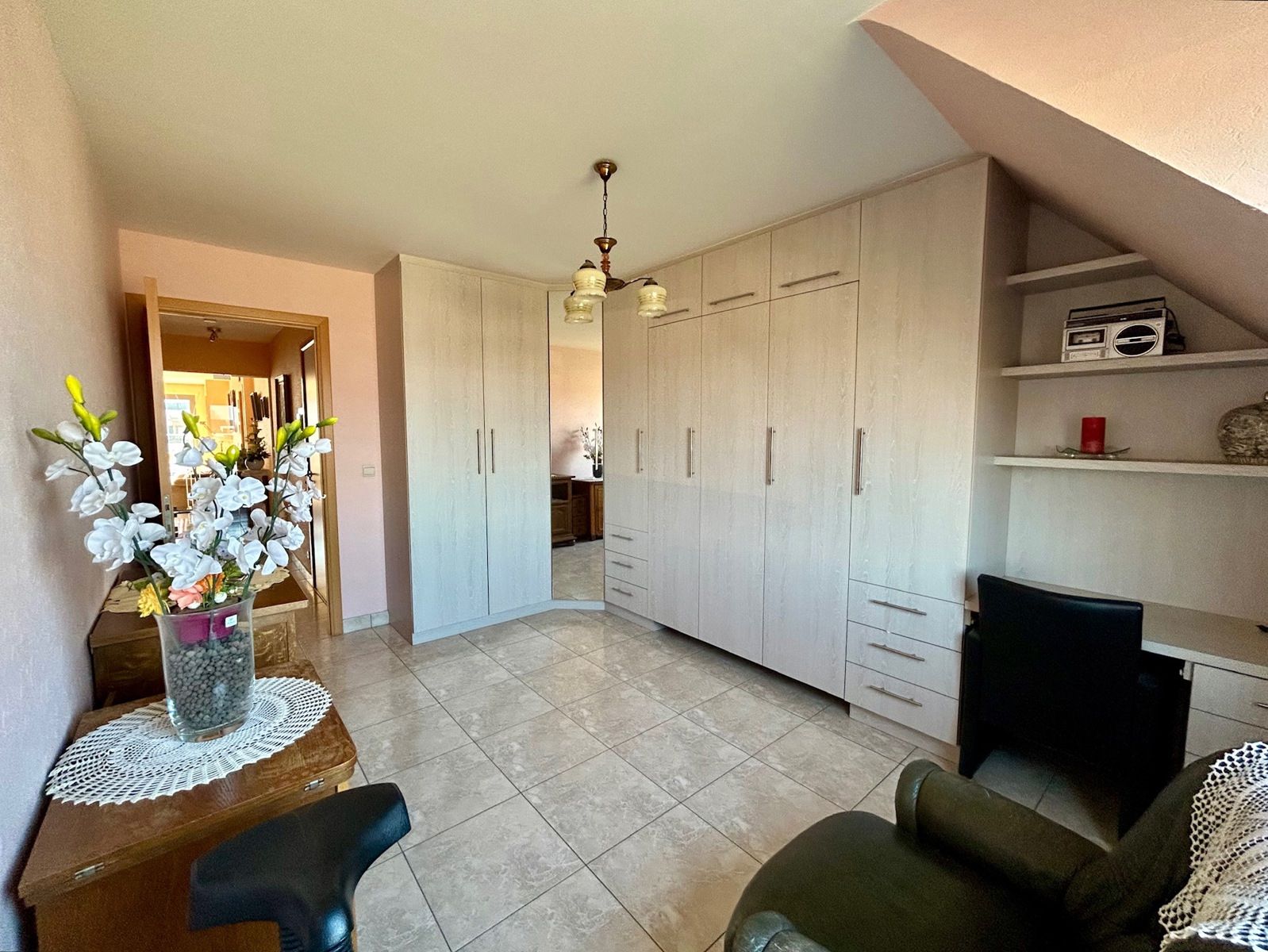 Prachtig appartement met terras, garage en autostaanplaatsen foto 20