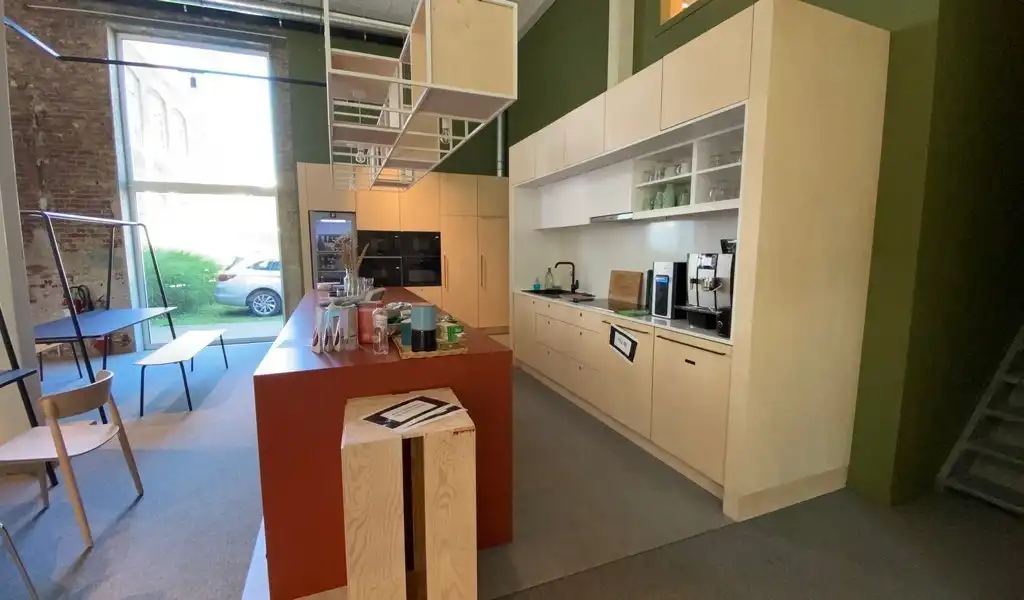 Kantoren in karaktervol gerenoveerd industrieel kantoorgebouw BC Watt Factory foto 9