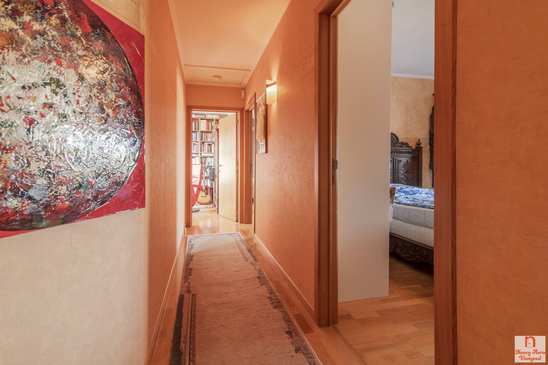 Ruim, stijlvol appartement met 3 slaapkamers foto 20