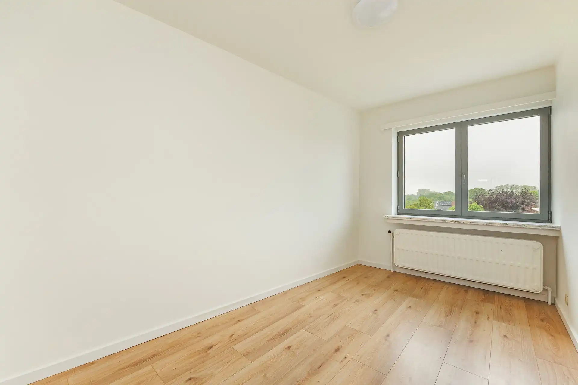 Groot appartement te koop in hartje Mortsel foto 11