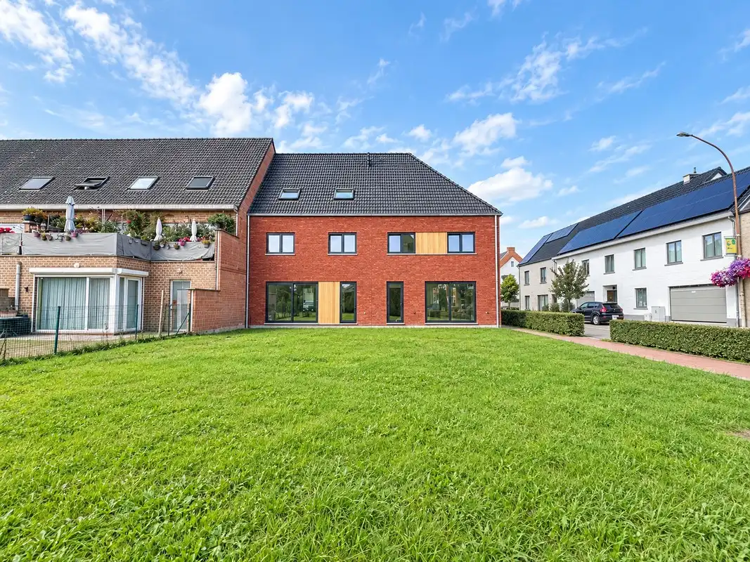 HECTAAR bouwt 2 moderne nieuwbouwwoningen in Steenhuffel foto 10