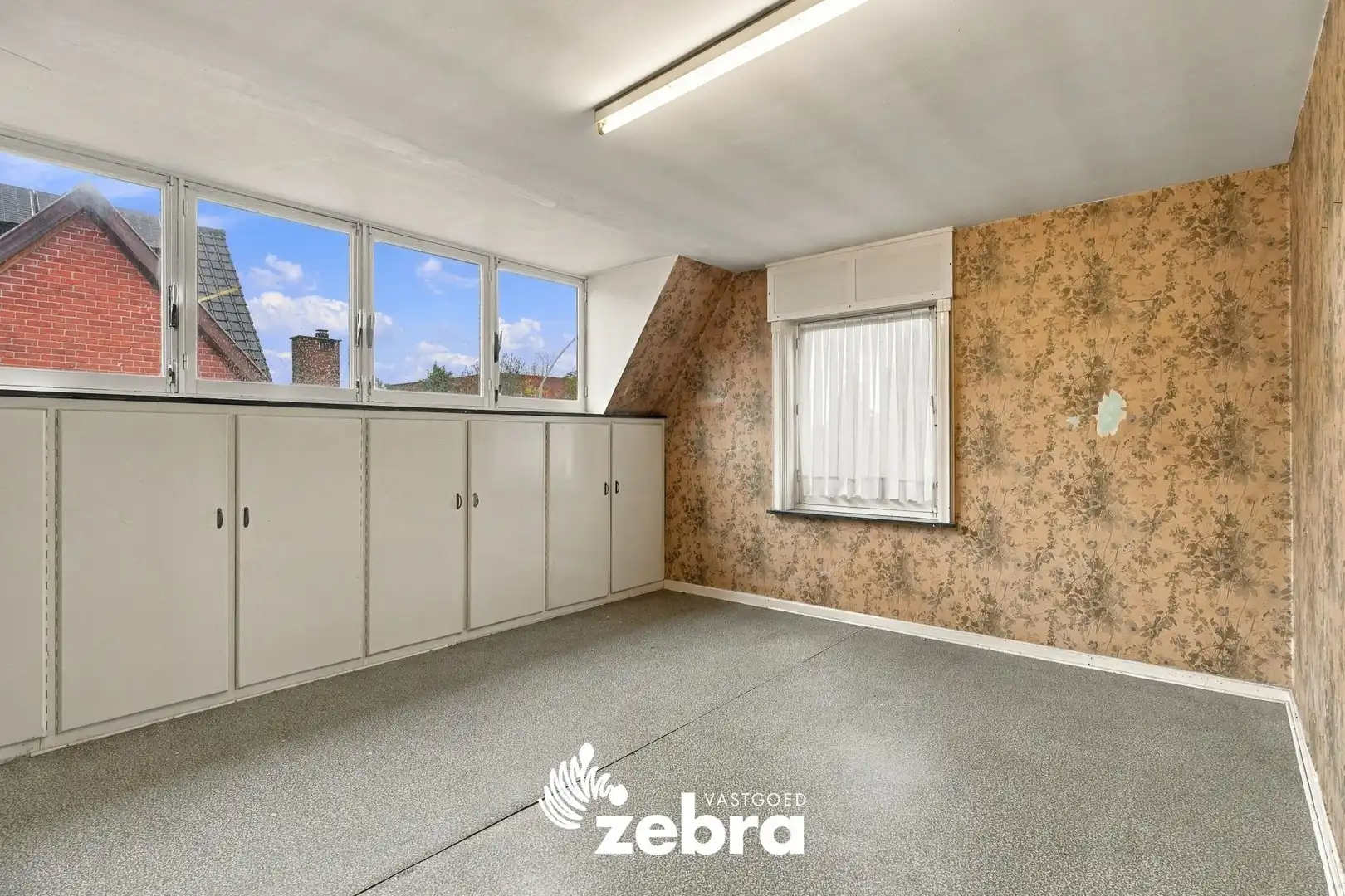 Te renoveren woning in Rumbeke! foto 15