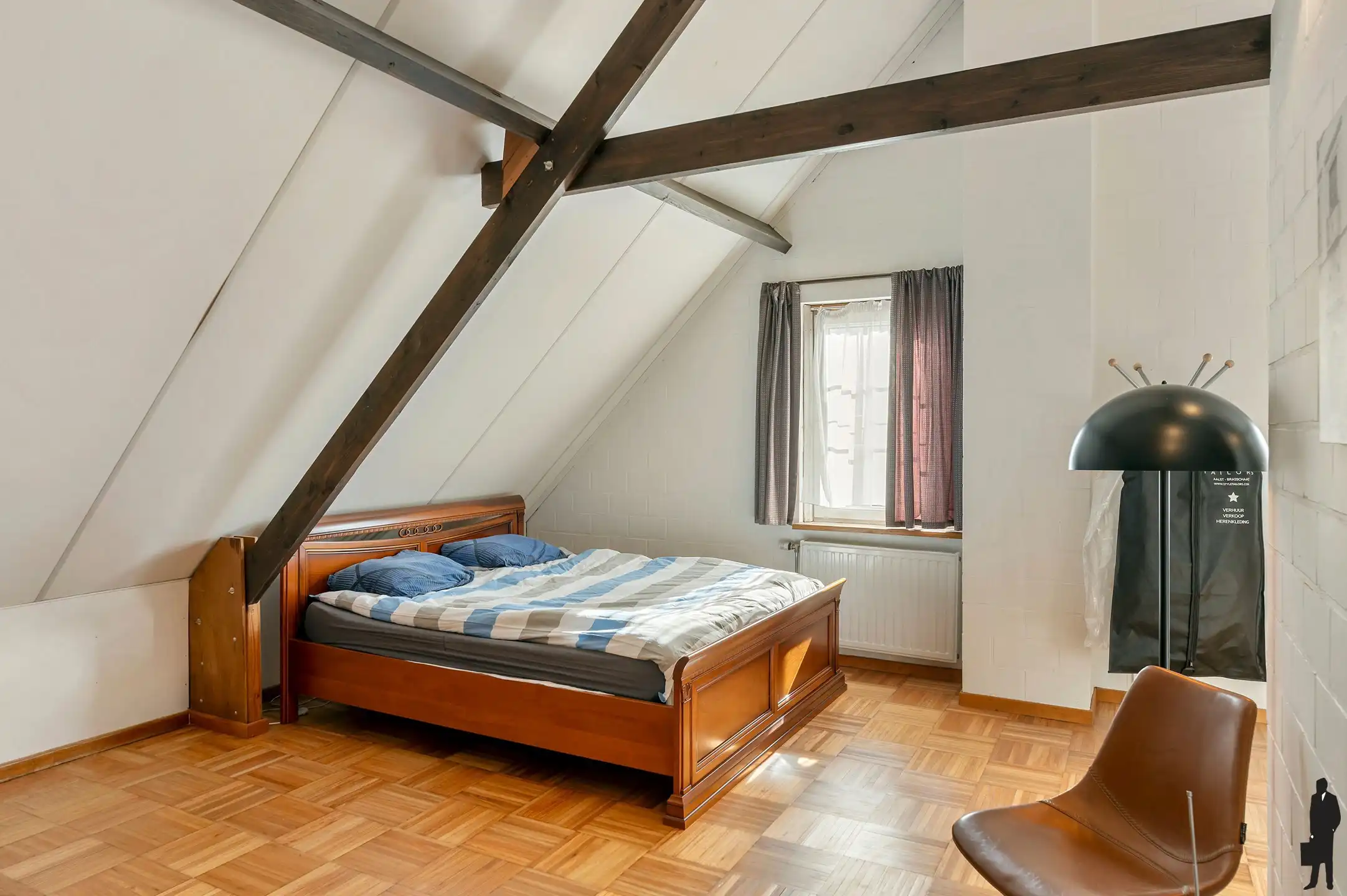 Charmante gezinswoning met zonnige tuin, garage en 3 slaapkamers op rustige ligging foto 16