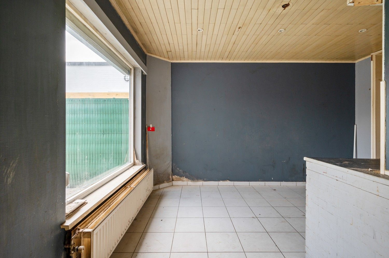 Charmante te renoveren rijwoning met veel potentieel op gunstige locatie in Lier foto 9