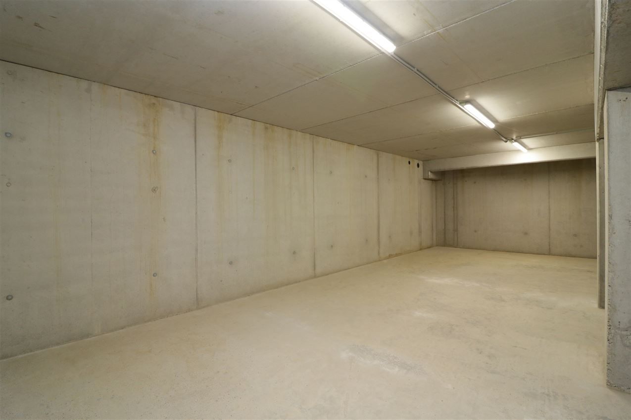 splinternieuw, gelijkvloers, ruim terras, 2 slpk foto 39