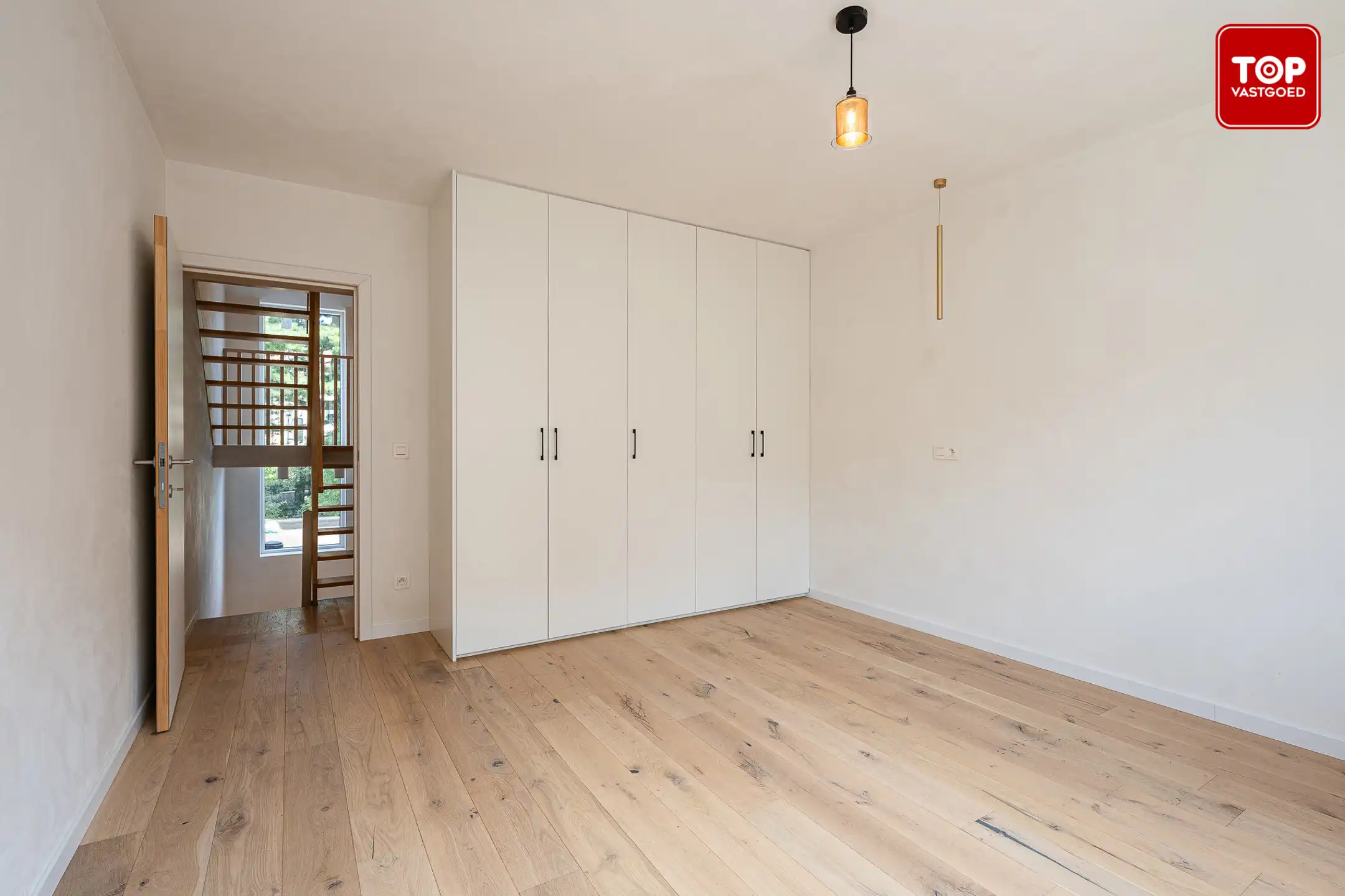 Totaal gerenoveerde woning (EPC A+) met 3 slaapkamers en tuin.  foto 22