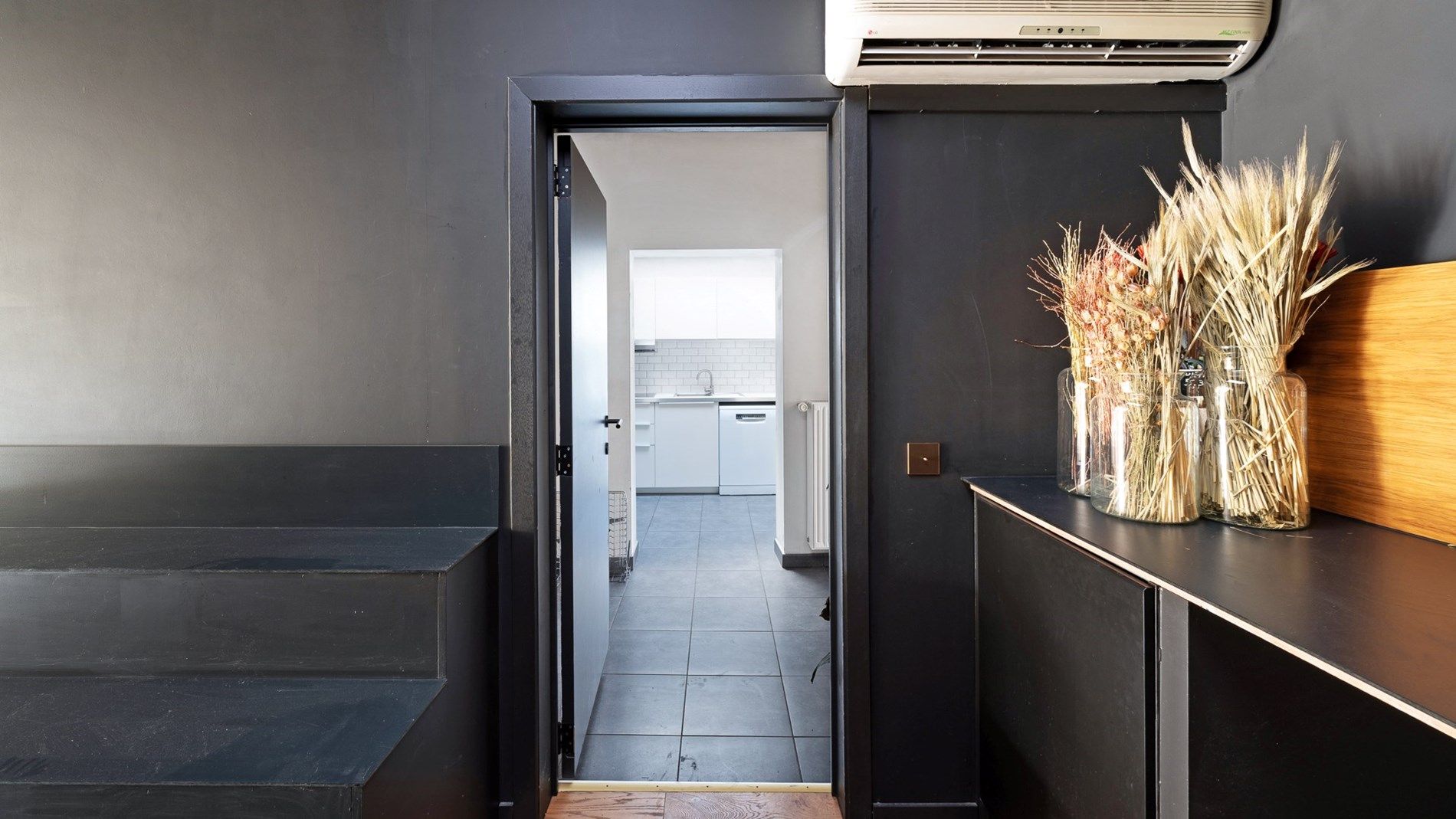 Handelshuis: mooie winkelruimte met vernieuwde woning te Knokke-Heist foto 20