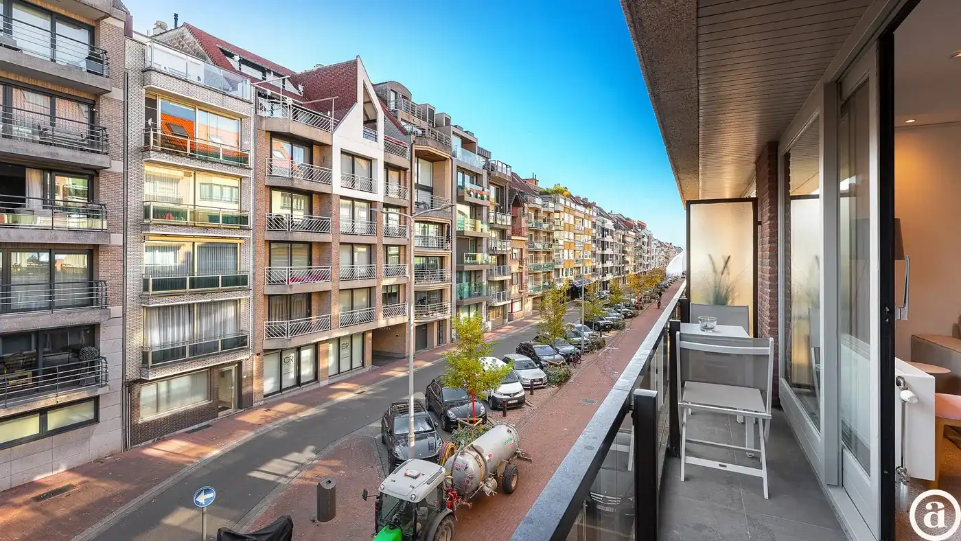 Gerenoveerd 2-slaapkamerappartement op topligging foto 5
