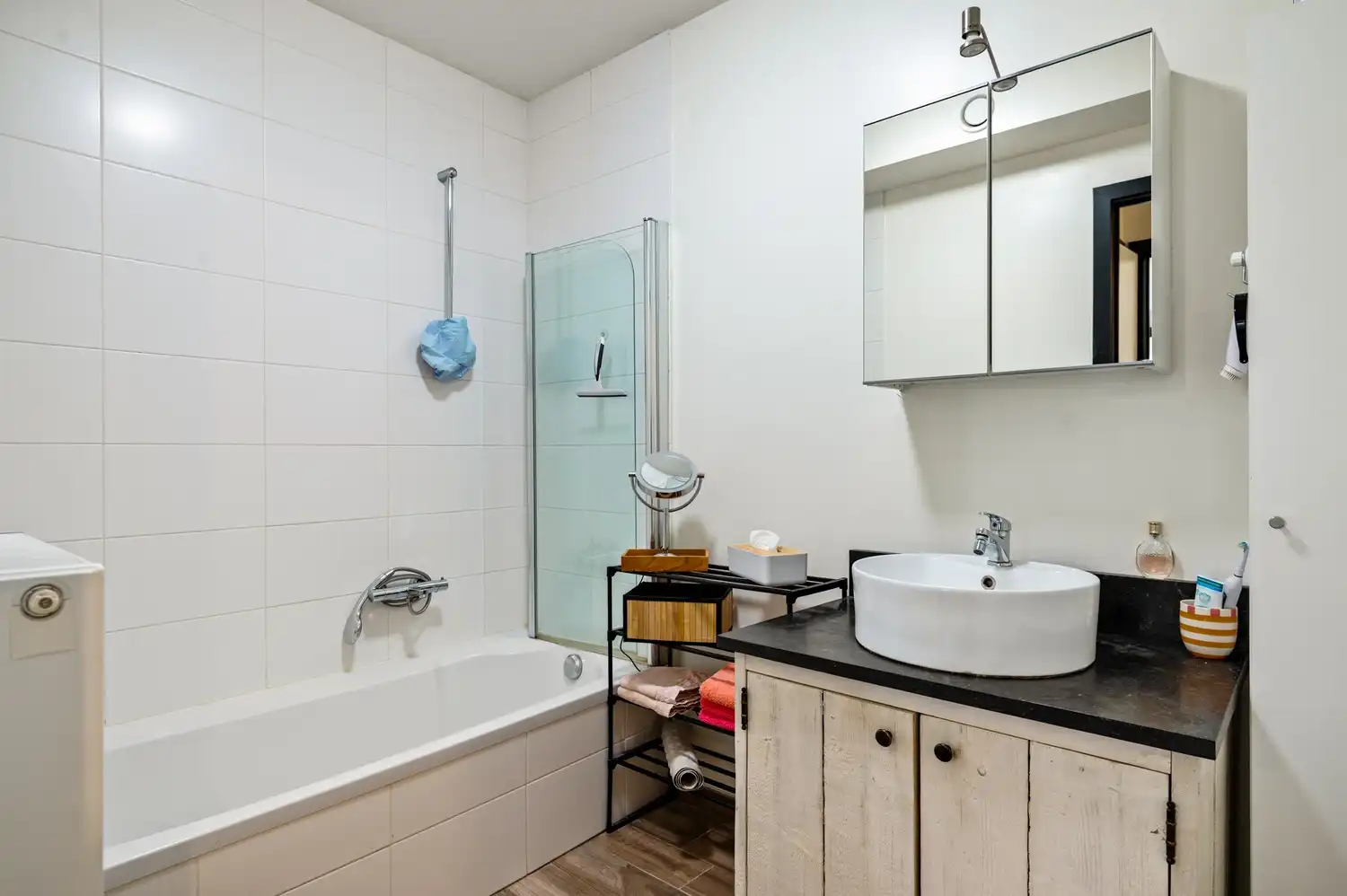 Instapklaar appartement met 2 slaapkamers! foto 10