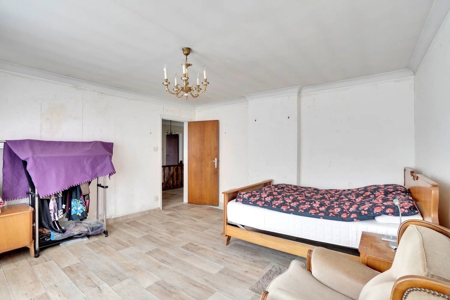 Halfopen bebouwing met 3 slaapkamers en handelspand foto 12